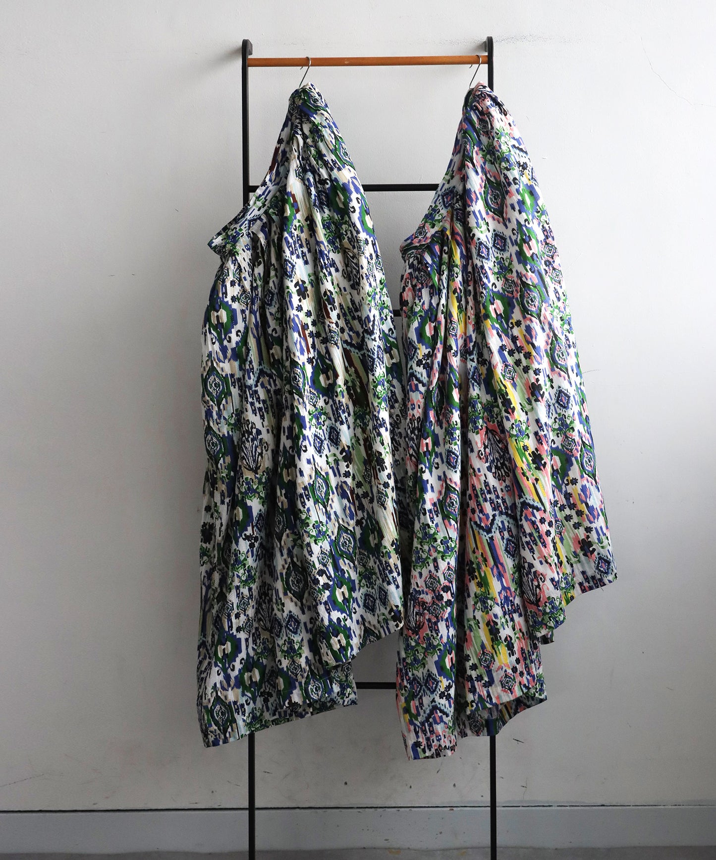 Ladies All-Over Print Tuck Wide Pants