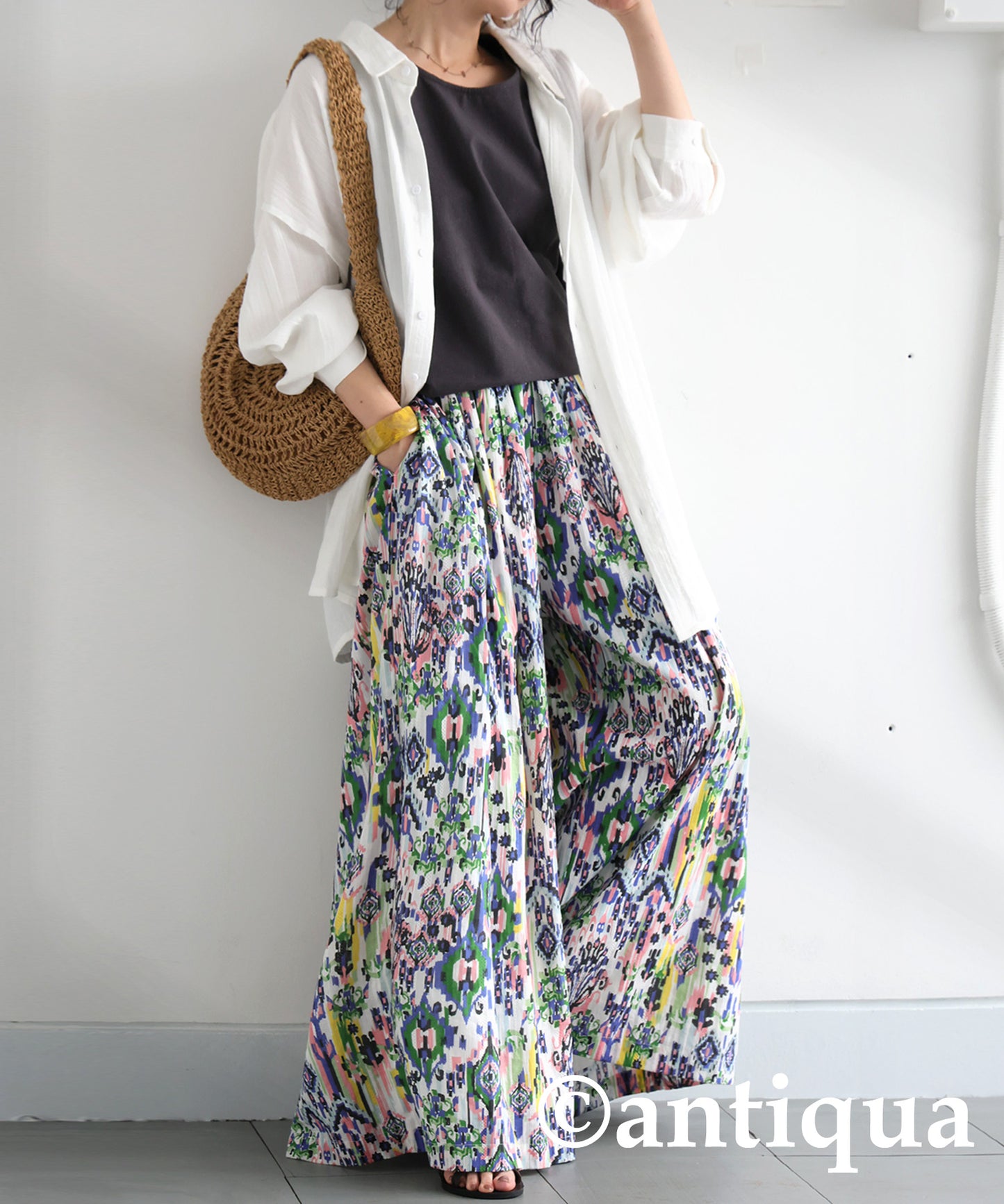 Ladies All-Over Print Tuck Wide Pants