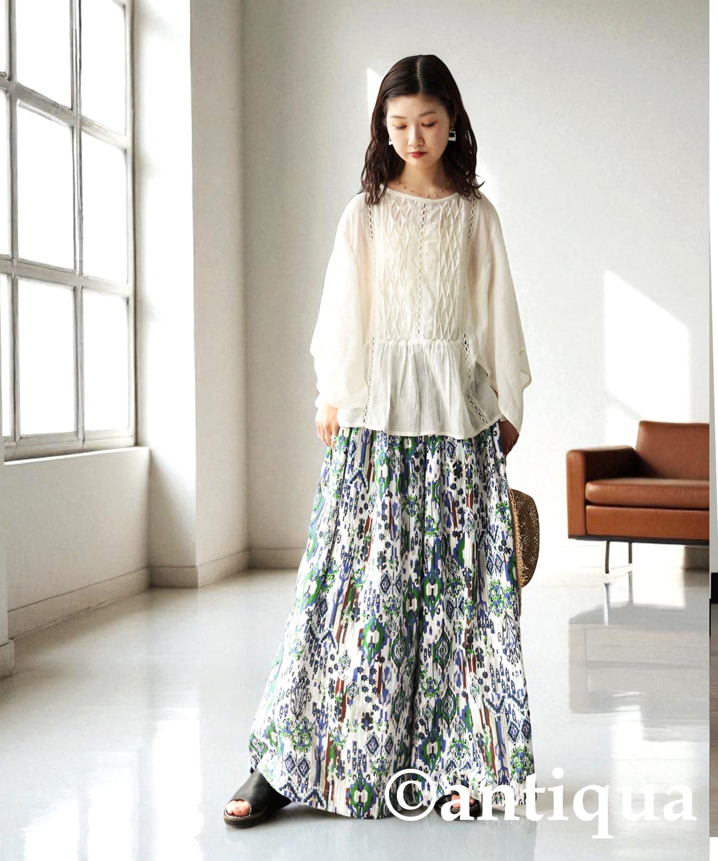 Ladies All-Over Print Tuck Wide Pants