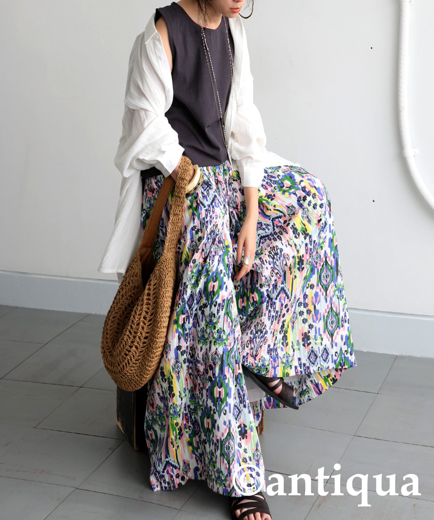 Ladies All-Over Print Tuck Wide Pants