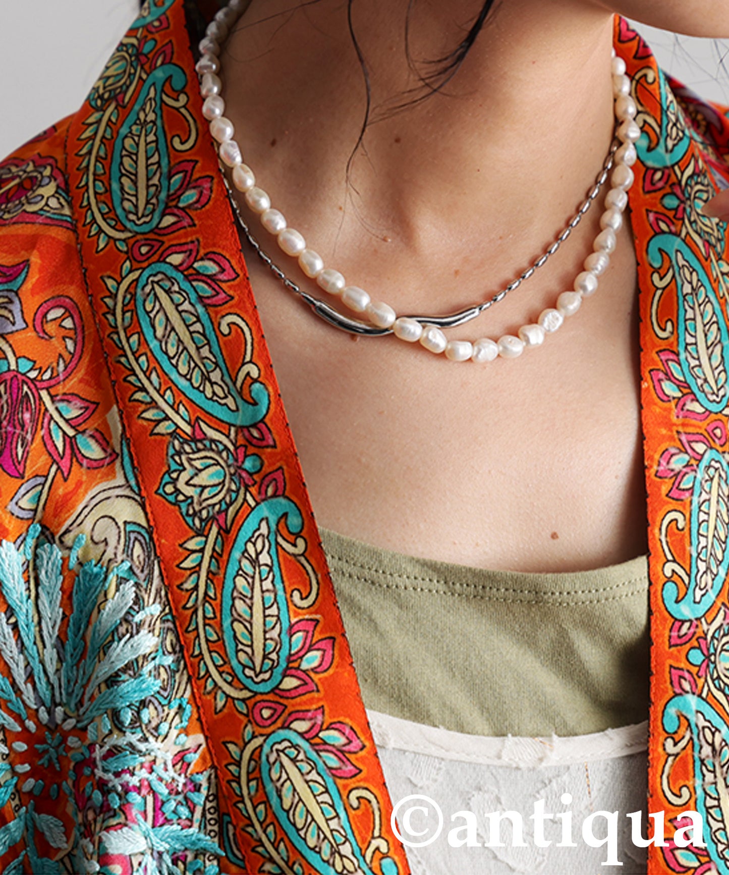 Ethnic Pattern Embroidered Cardigan Ladies