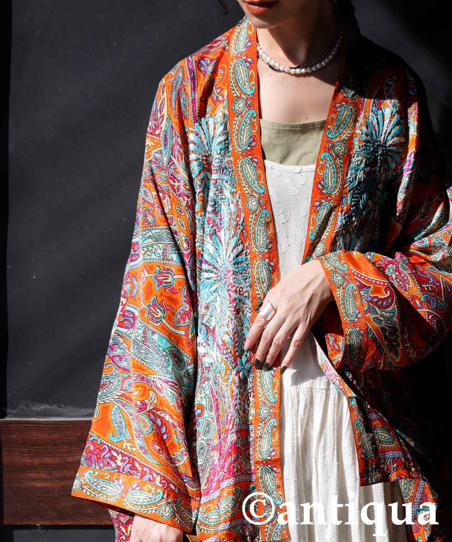 Ethnic Pattern Embroidered Cardigan Ladies