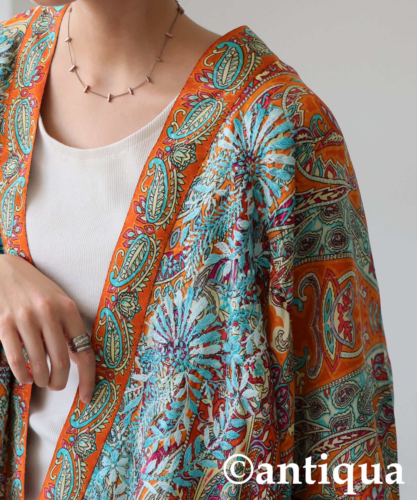 Ethnic Pattern Embroidered Cardigan Ladies