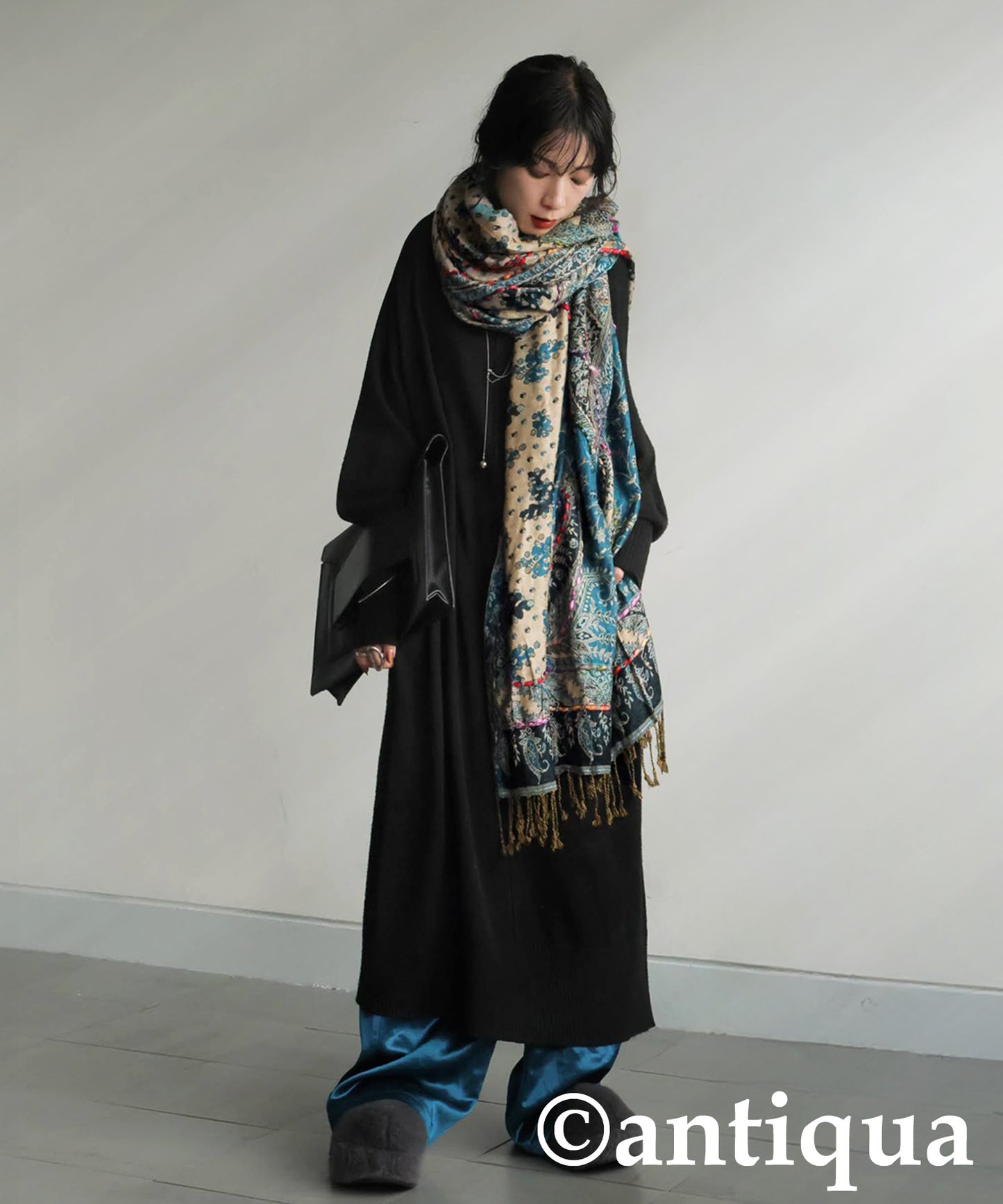 Ethnic Pattern Embroidered Large Stole Ladies