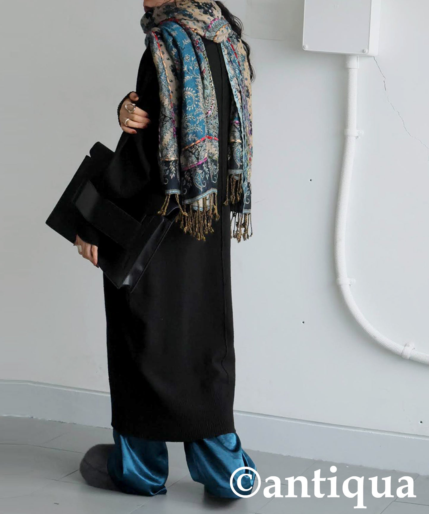 Ethnic Pattern Embroidered Large Stole Ladies