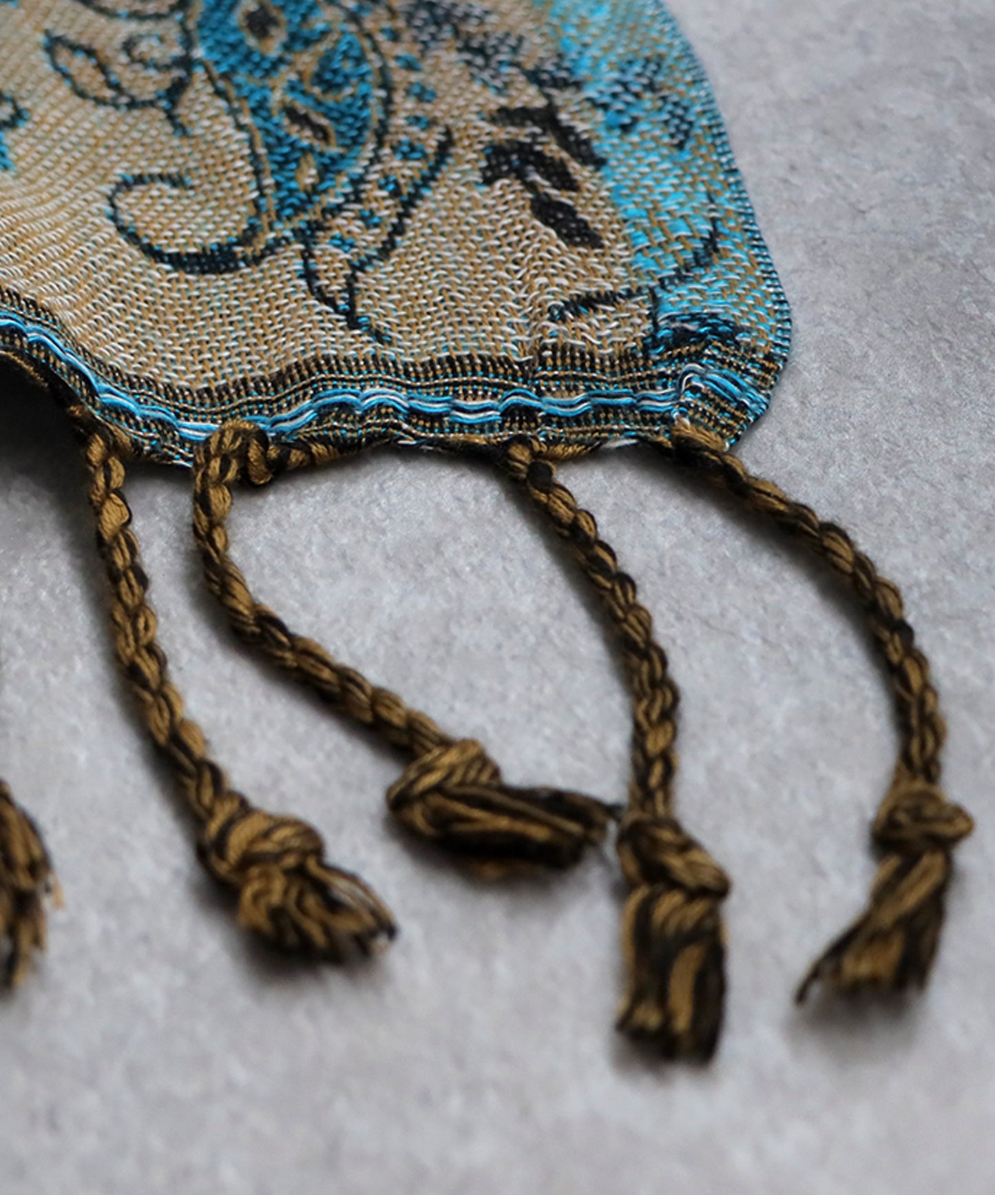 Ethnic Pattern Embroidered Large Stole Ladies