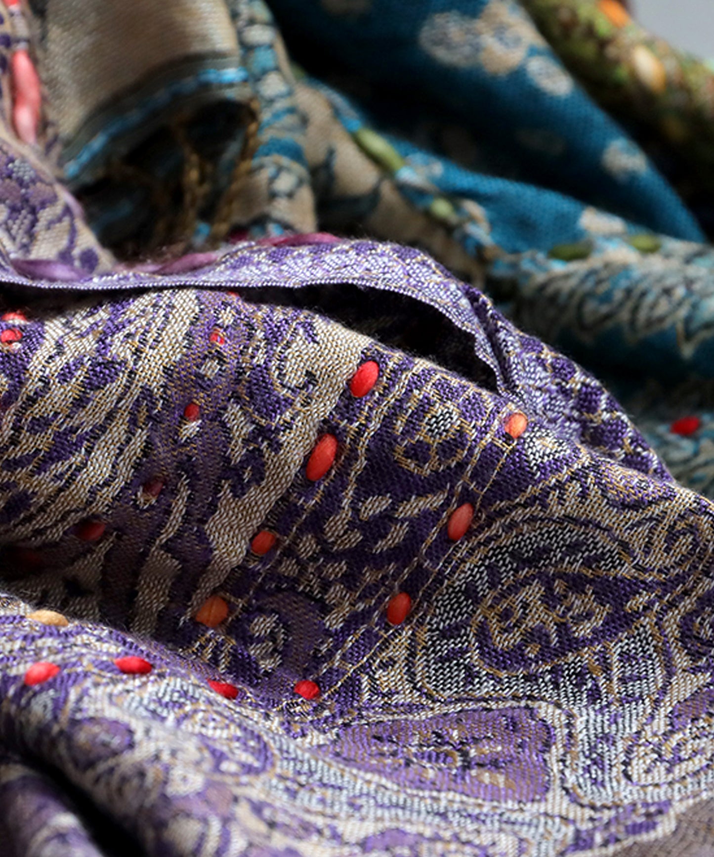 Ethnic Pattern Embroidered Large Stole Ladies