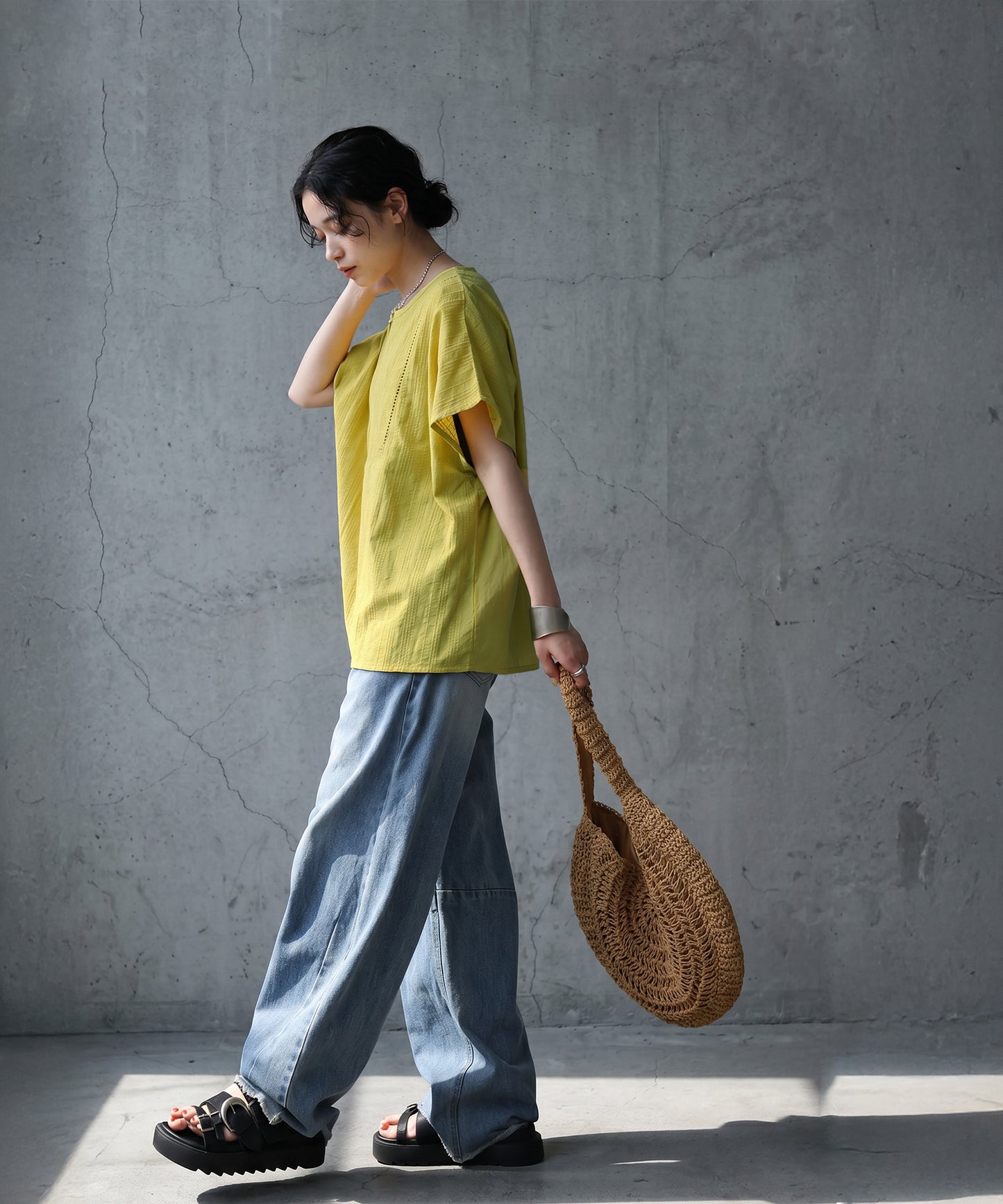 100% Cotton.Keyhole Neckline Blouse Ladies