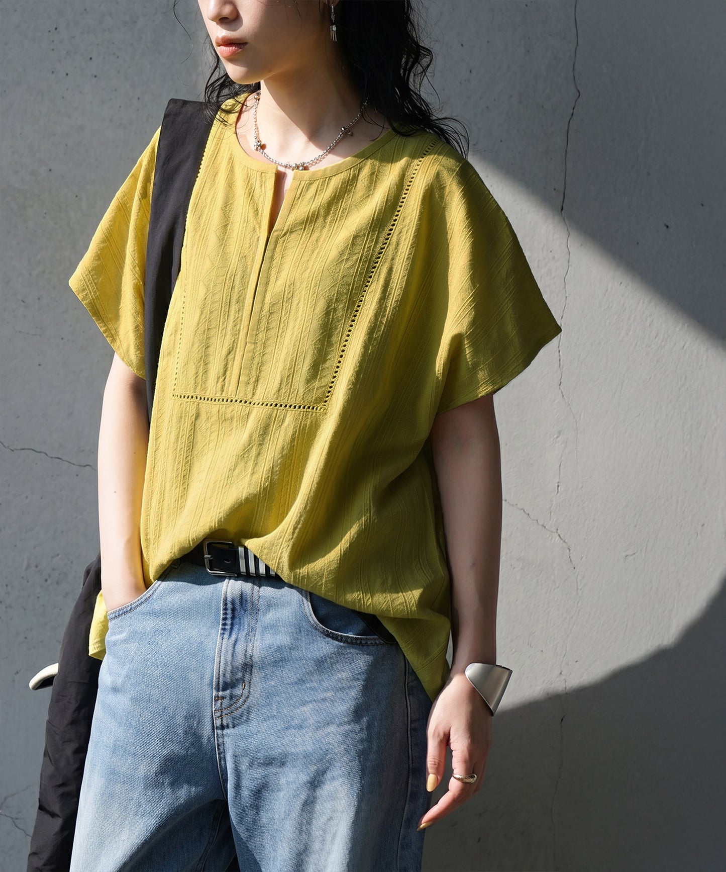 100% Cotton.Keyhole Neckline Blouse Ladies