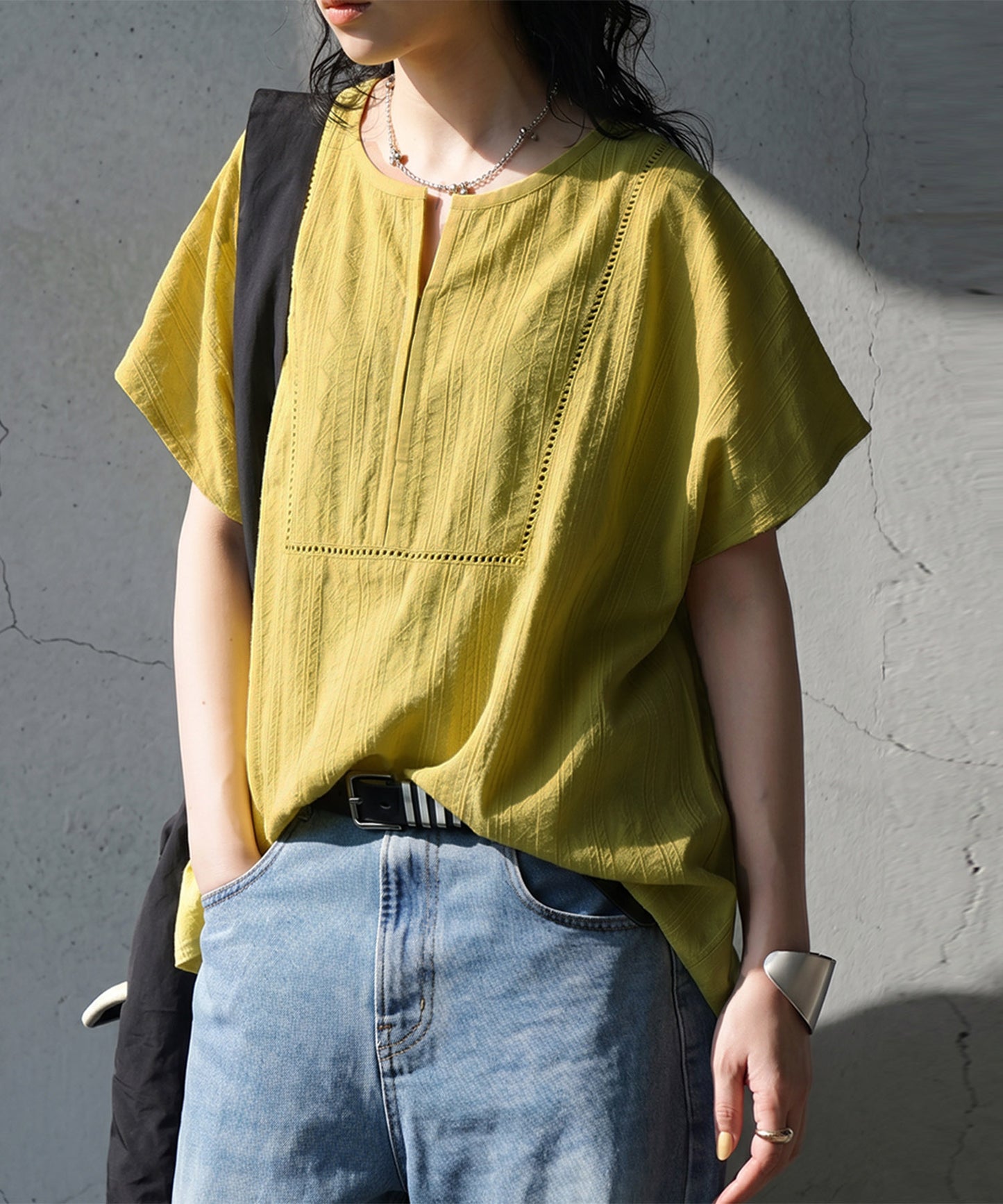 100% Cotton.Keyhole Neckline Blouse Ladies