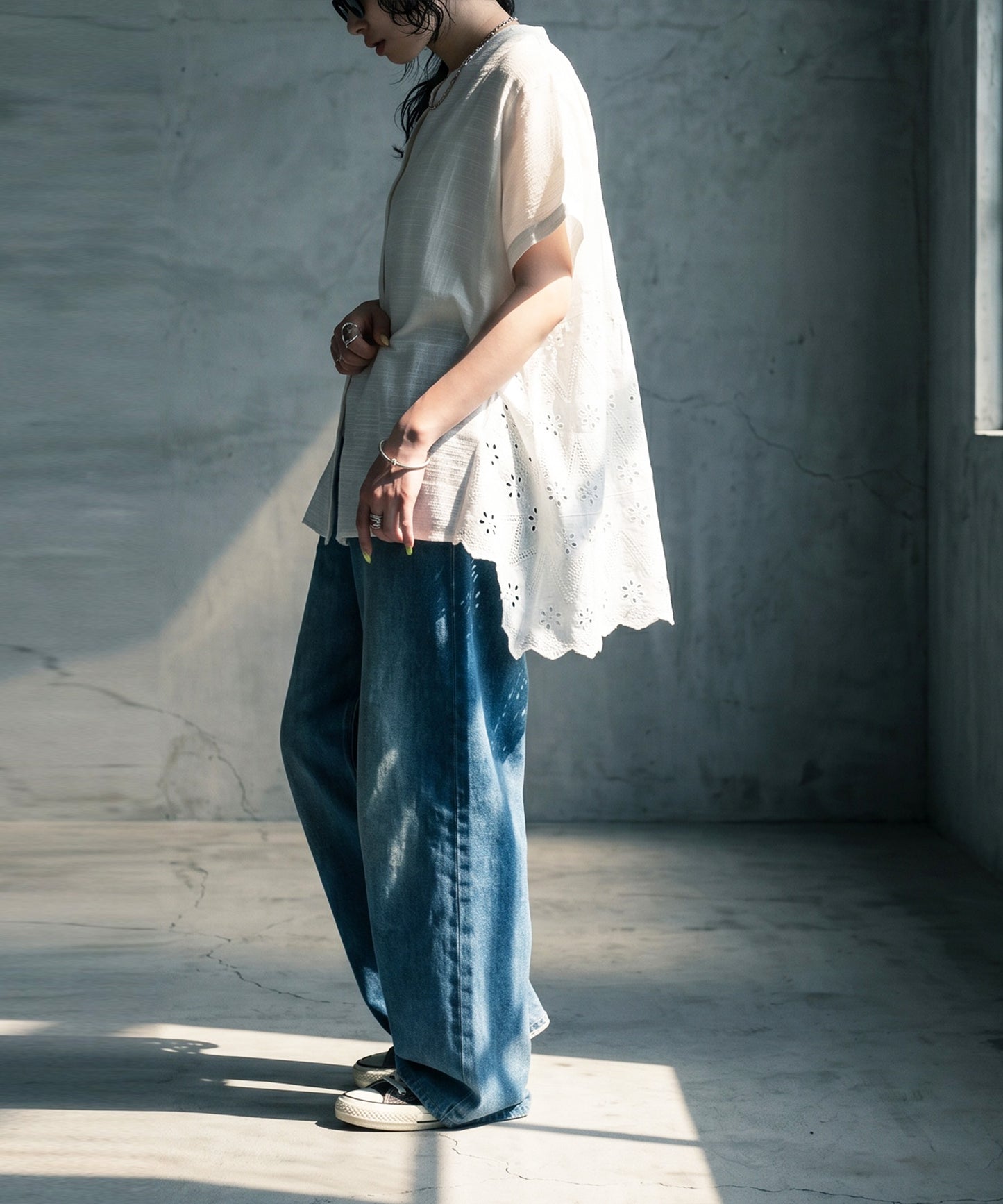 100% Cotton Band Collar Flare Lace Trim Shirt Ladies