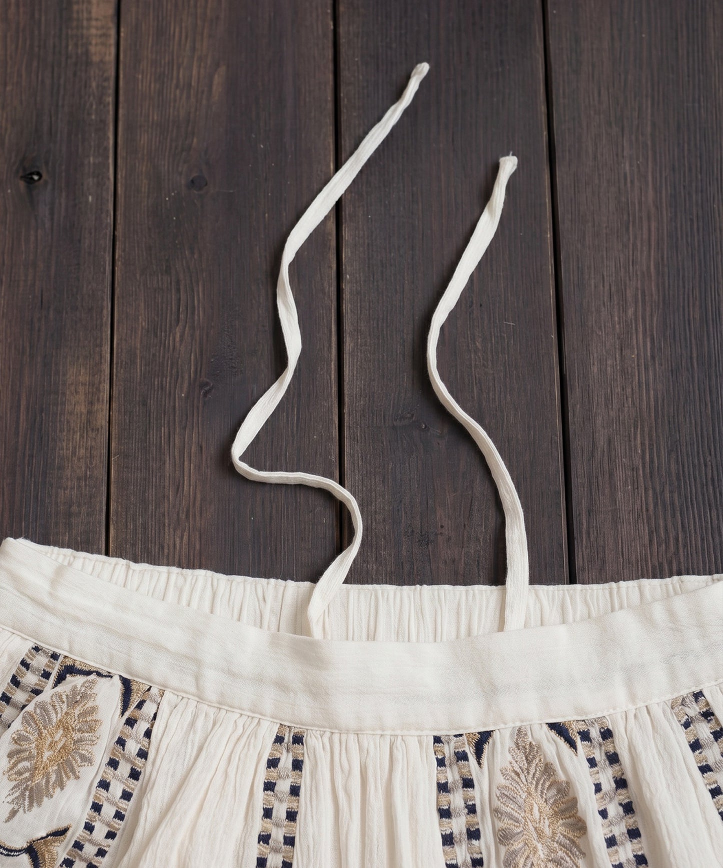 Embroidered Flared Long Skirt Ladies