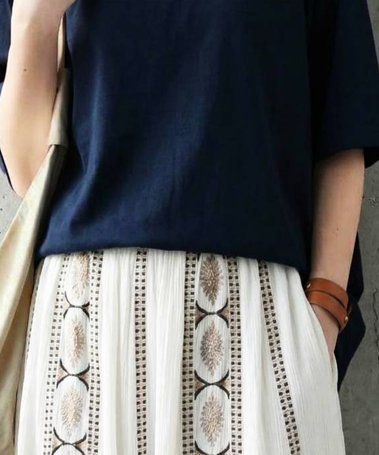 Embroidered Flared Long Skirt Ladies