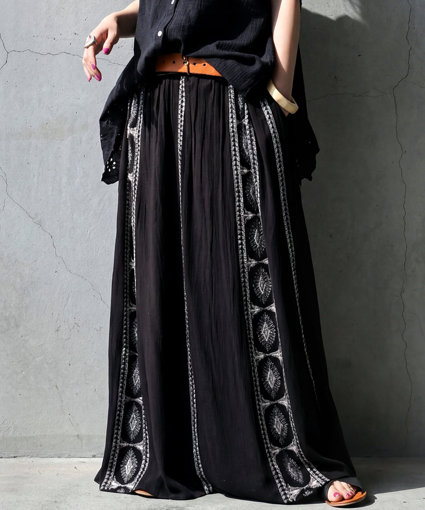 Embroidered Flared Long Skirt Ladies