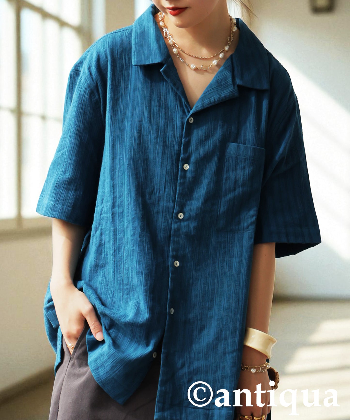 Ladies Crepe Dobby Open-Collar Shirt