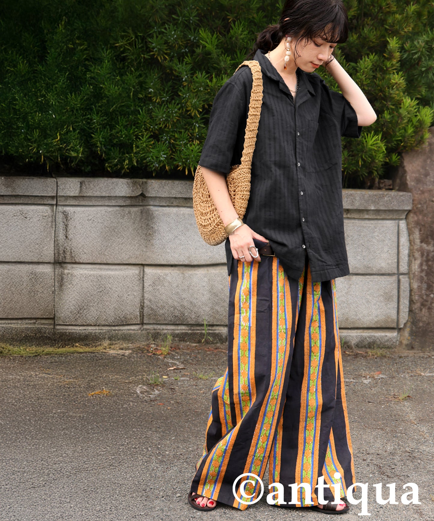 Ladies Crepe Dobby Open-Collar Shirt