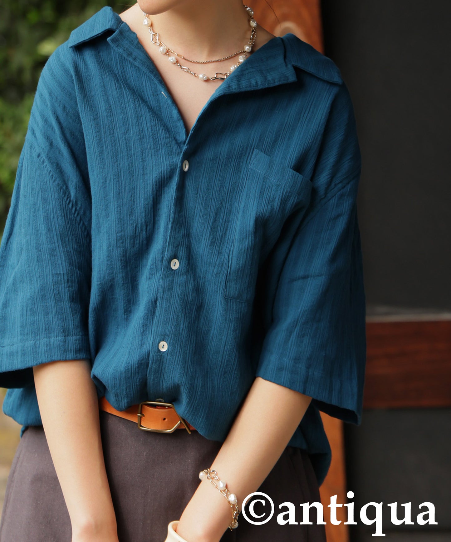 Ladies Crepe Dobby Open-Collar Shirt