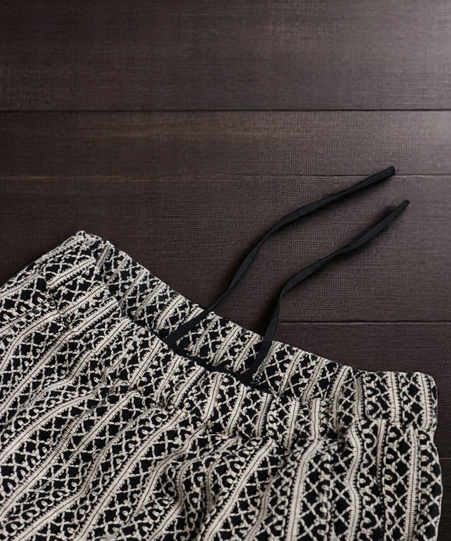 Men’s Full Lace Tucked Wide Pants