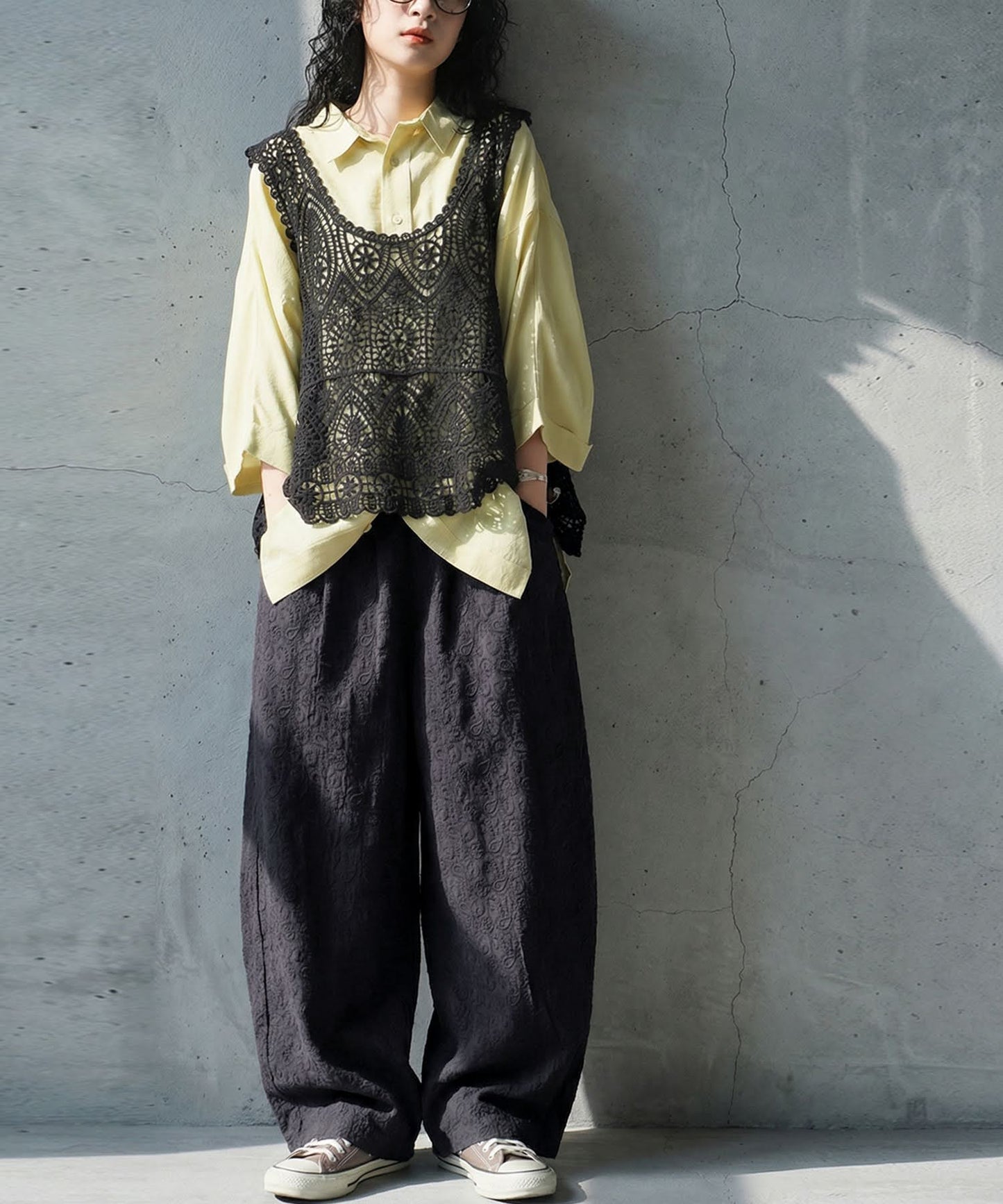 Paisley Embroidered Barrel Leg Pants Ladies