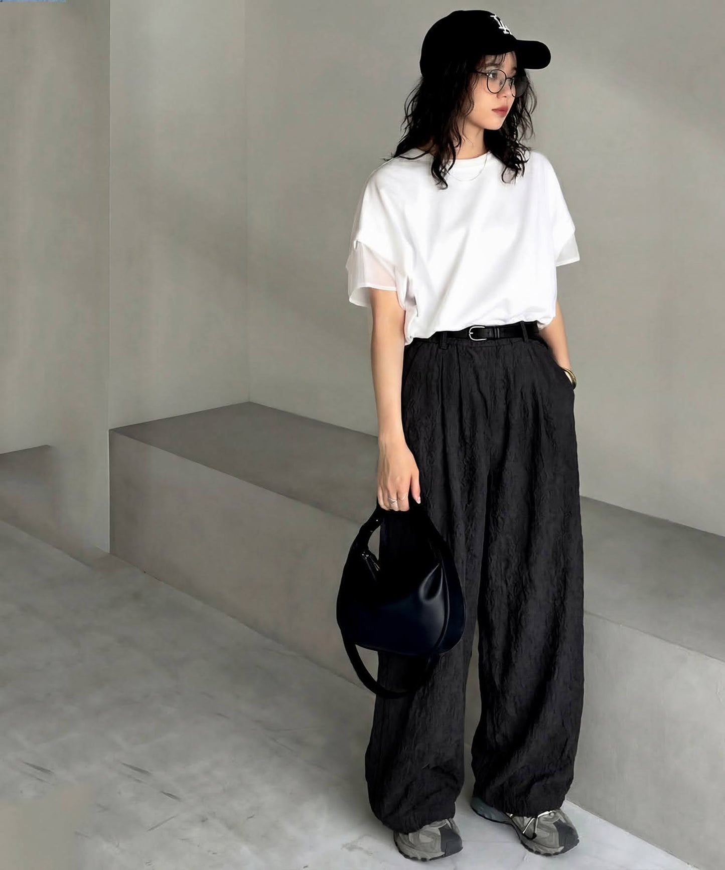 Paisley Embroidered Barrel Leg Pants Ladies