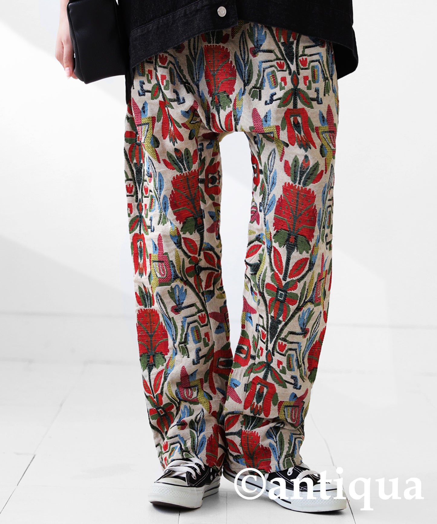 Botanical embroidery Saruel pants Ladies