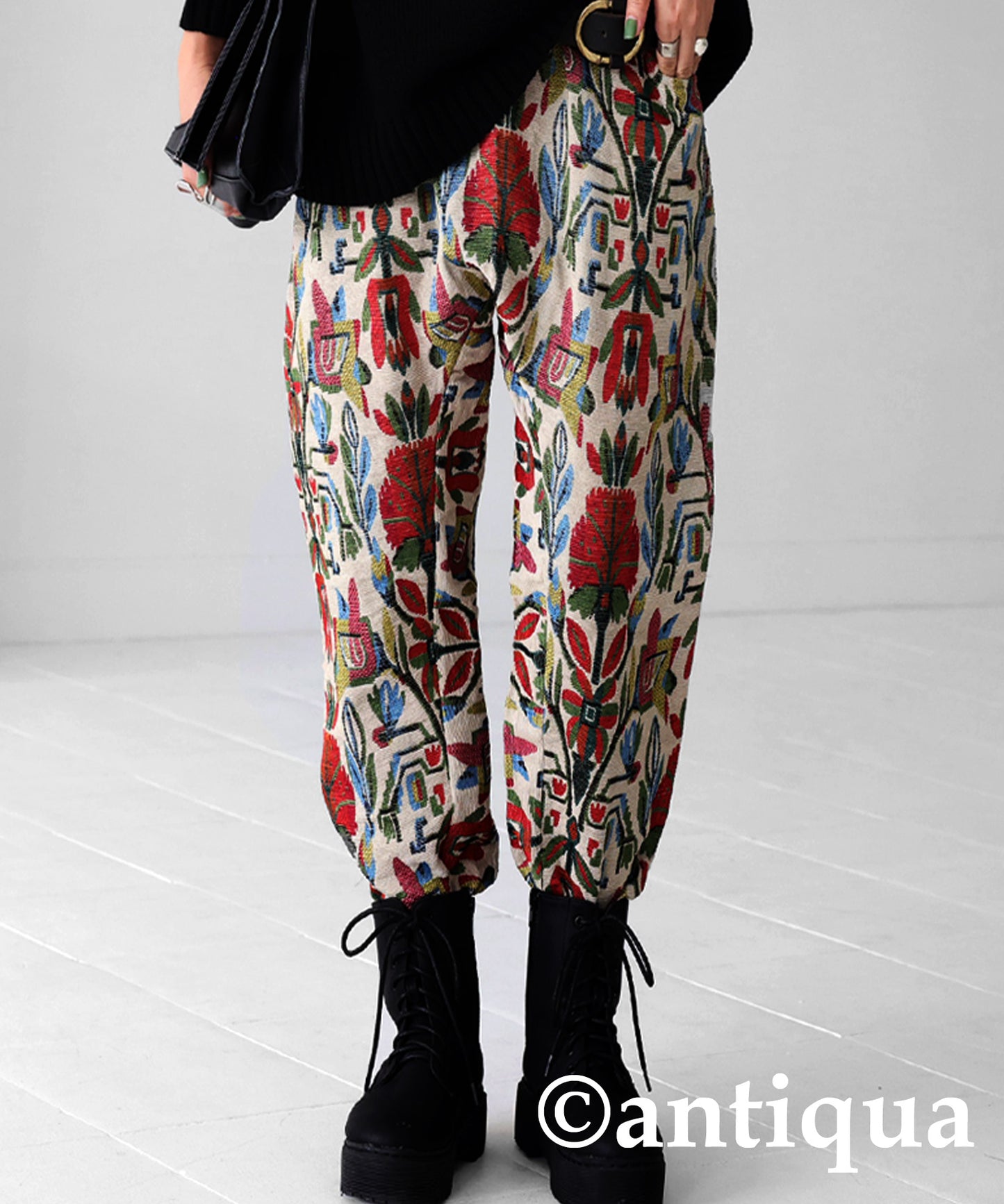 Botanical embroidery Saruel pants Ladies