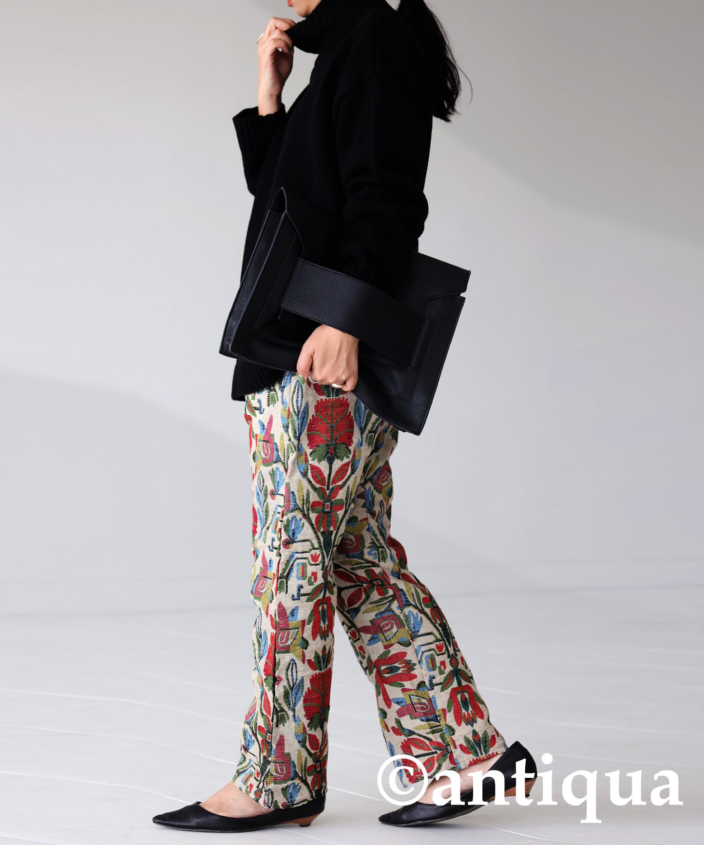 Botanical embroidery Saruel pants Ladies