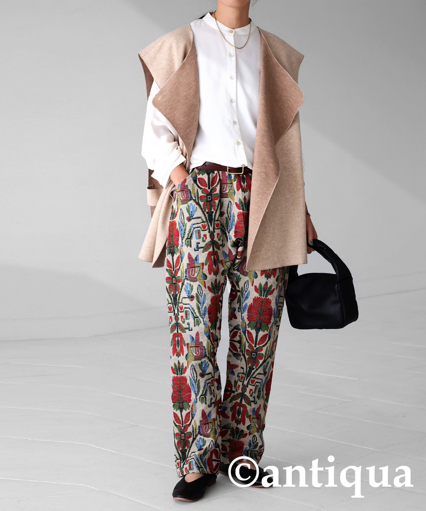 Botanical embroidery Saruel pants Ladies