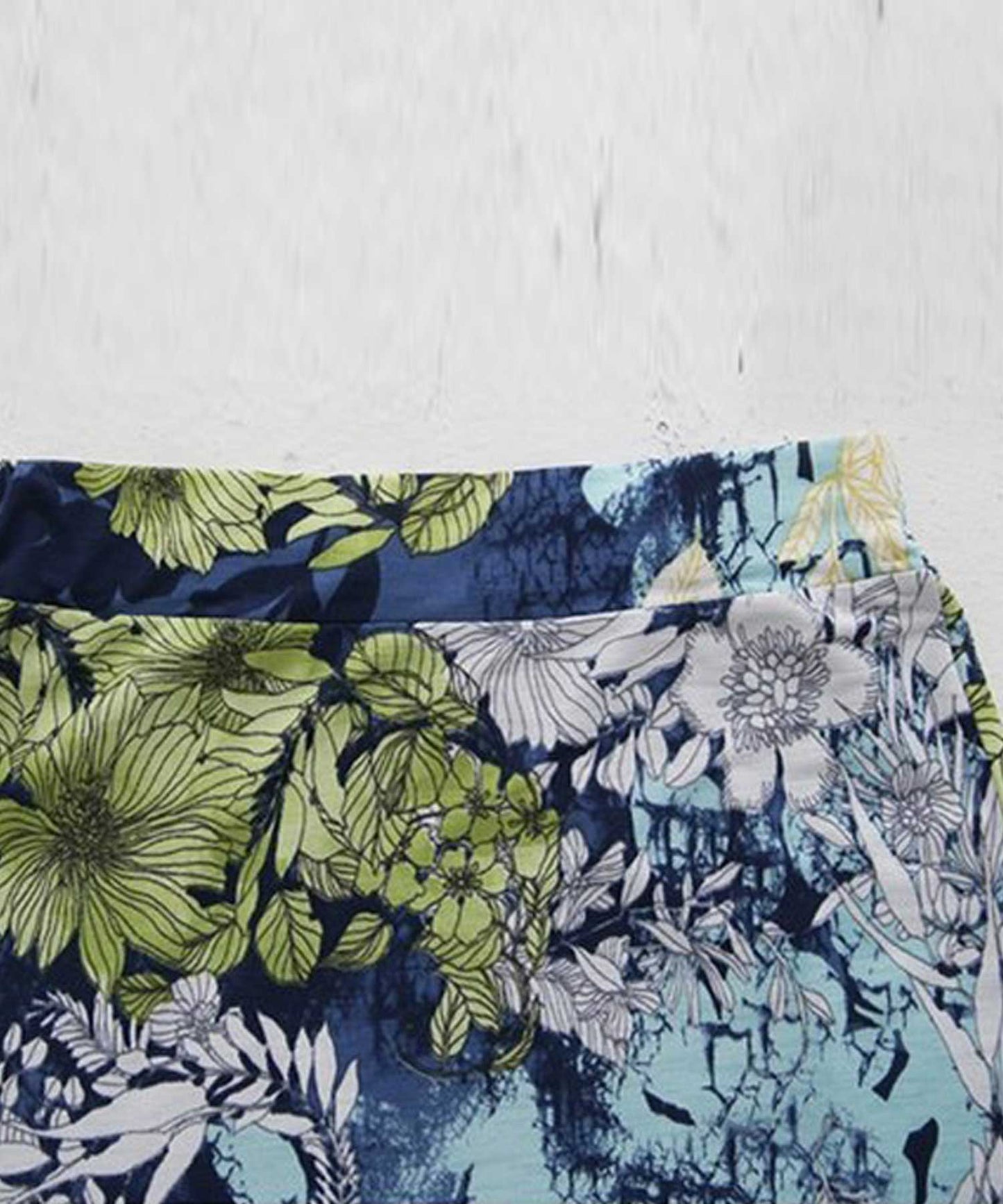 Botanical pattern Ladies Long skirt