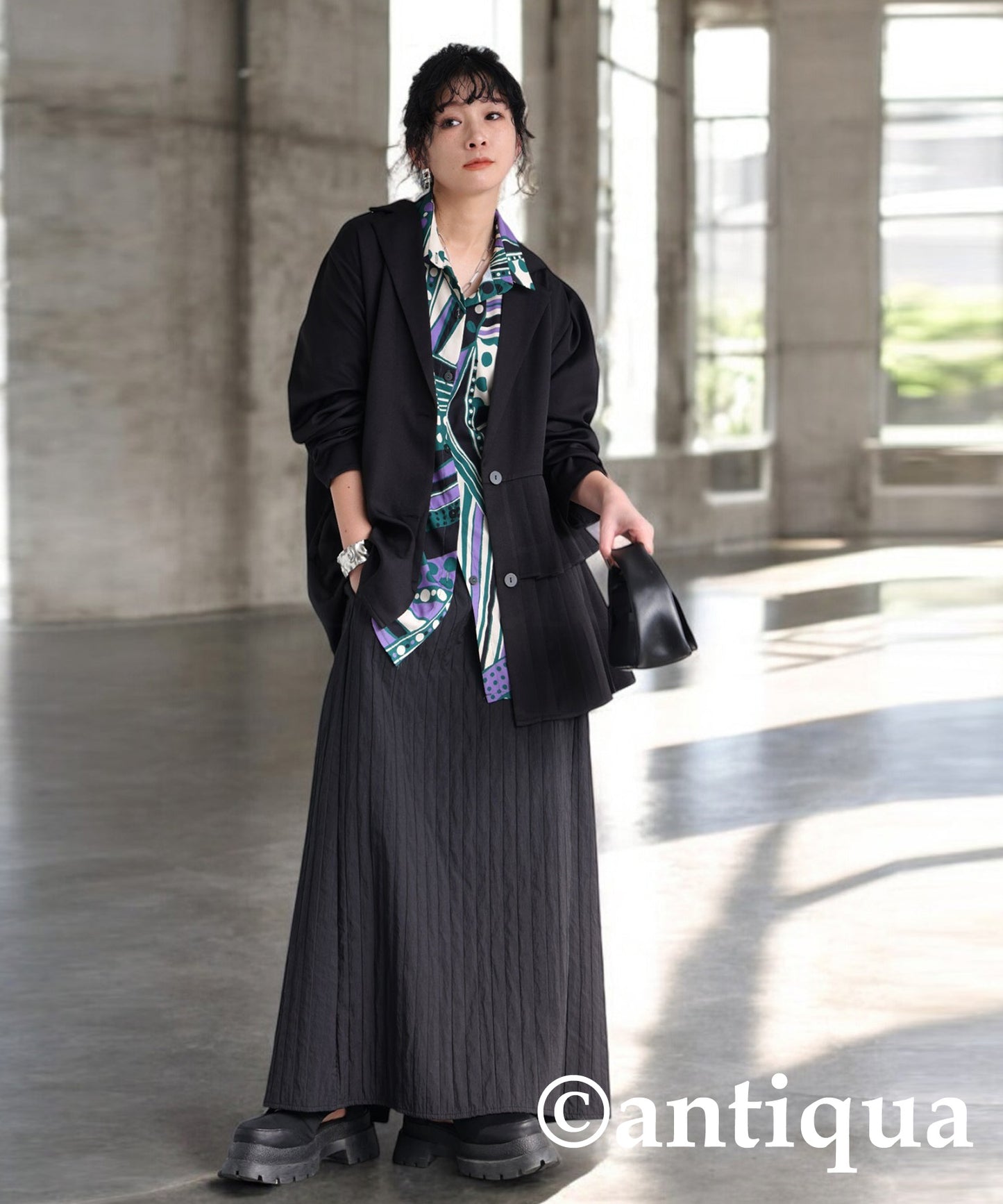 Retro Art Pattern Shirt Ladies