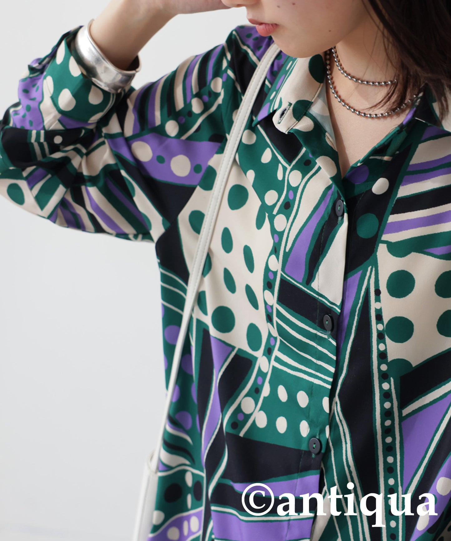 Retro Art Pattern Shirt Ladies