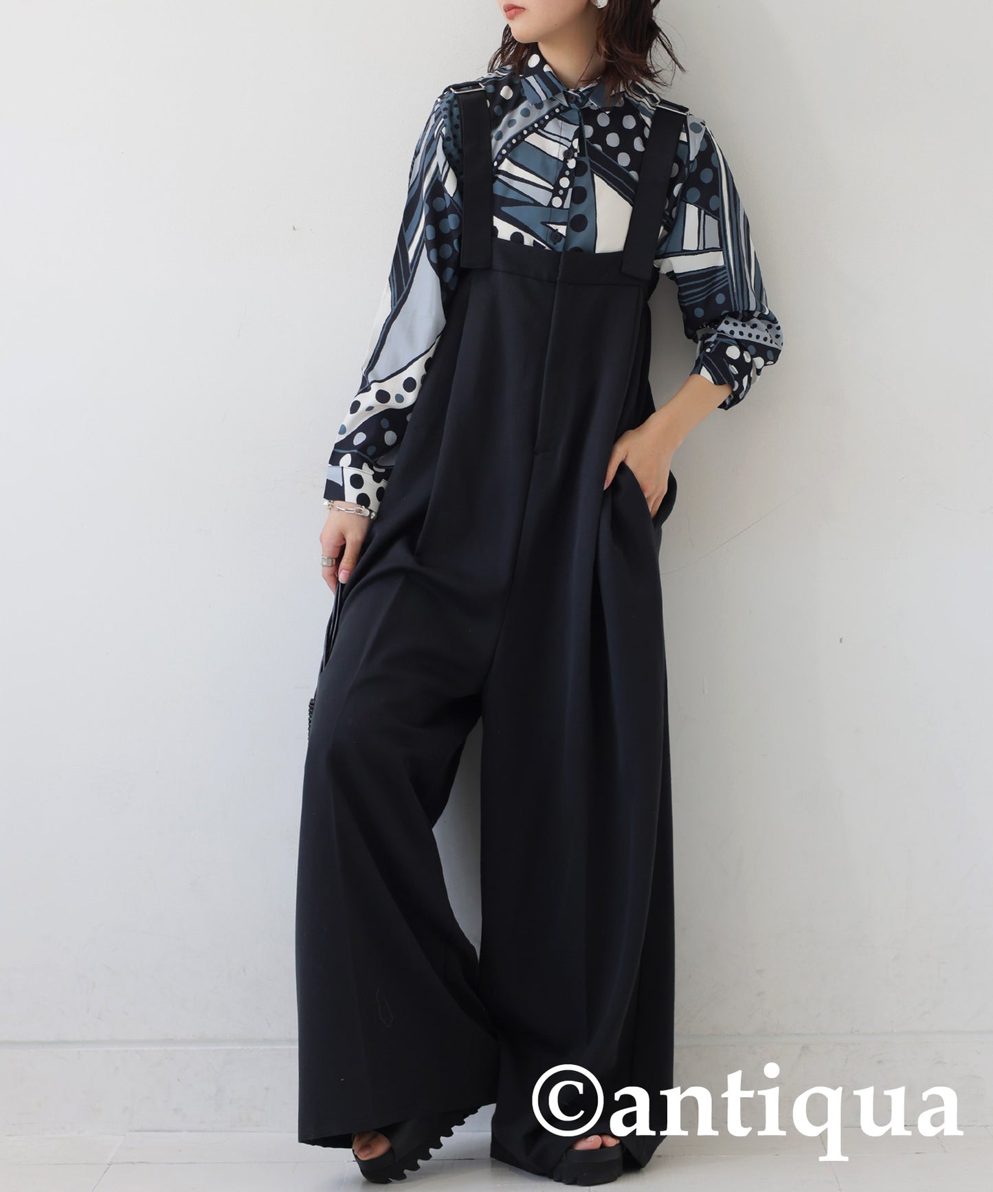 Retro Art Pattern Shirt Ladies