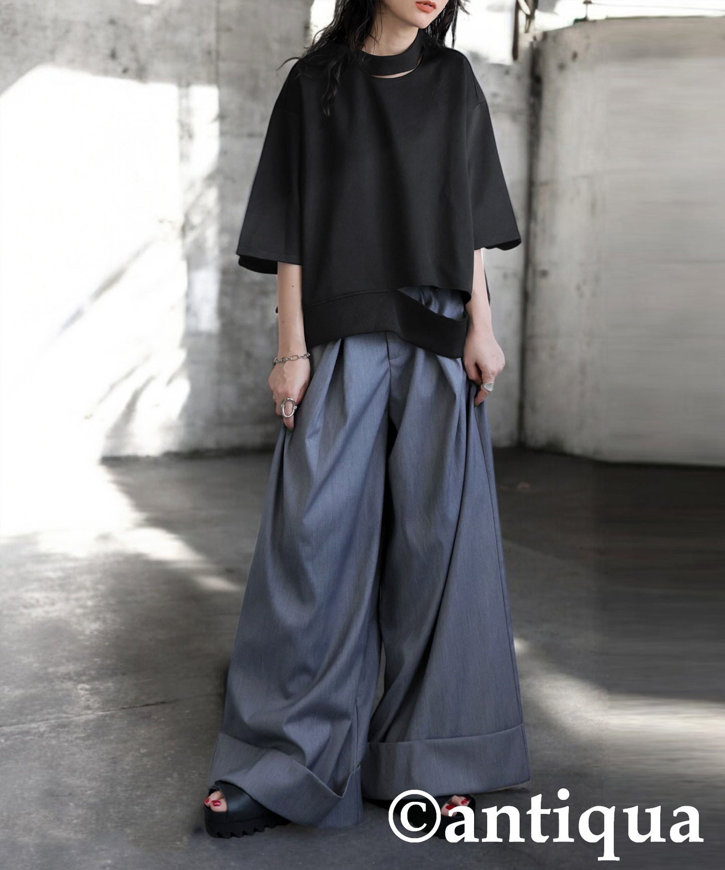 KYO Ladies Asymmetric Neck Top