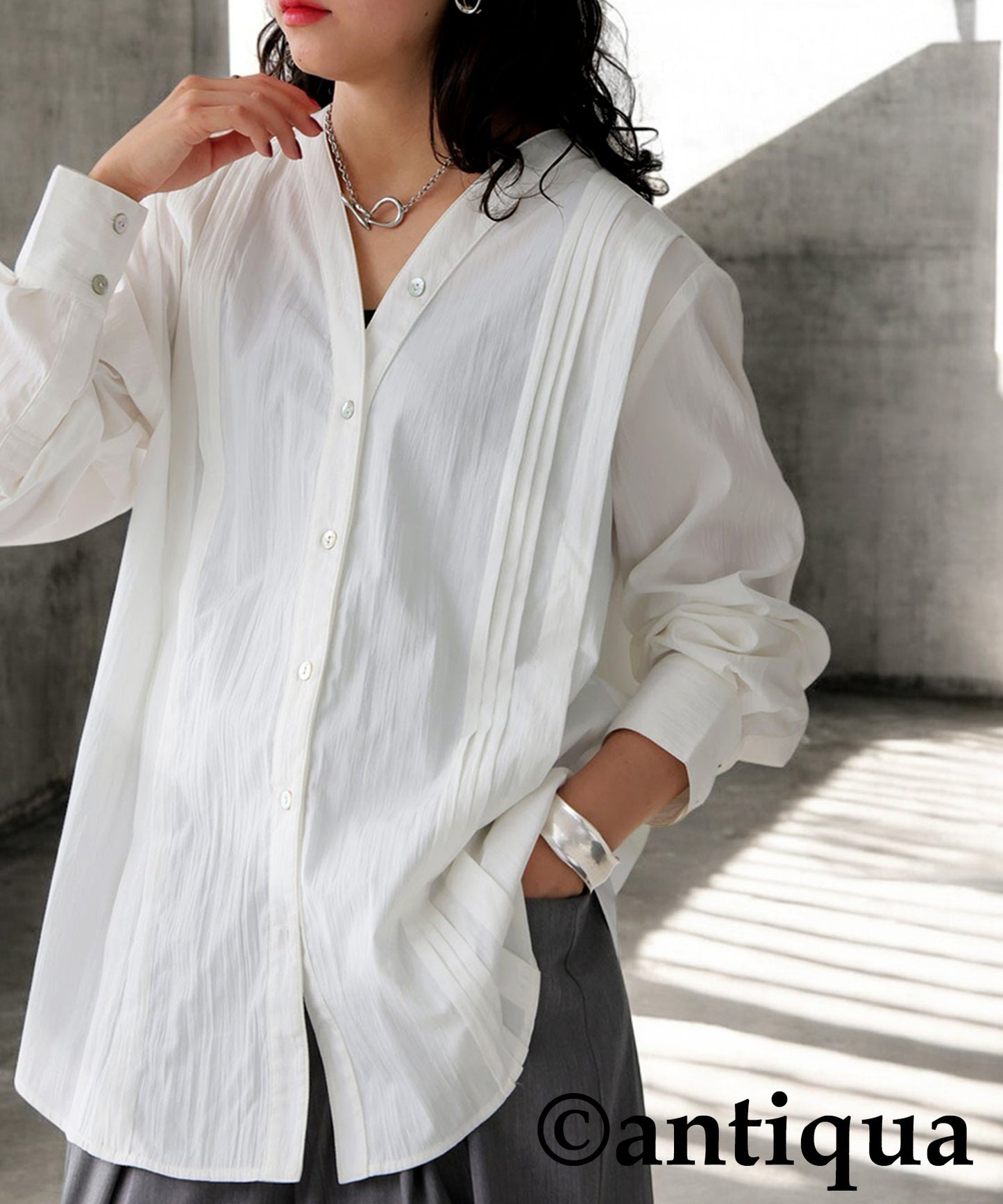KYO Ladies V-Neck Tuck Shirt