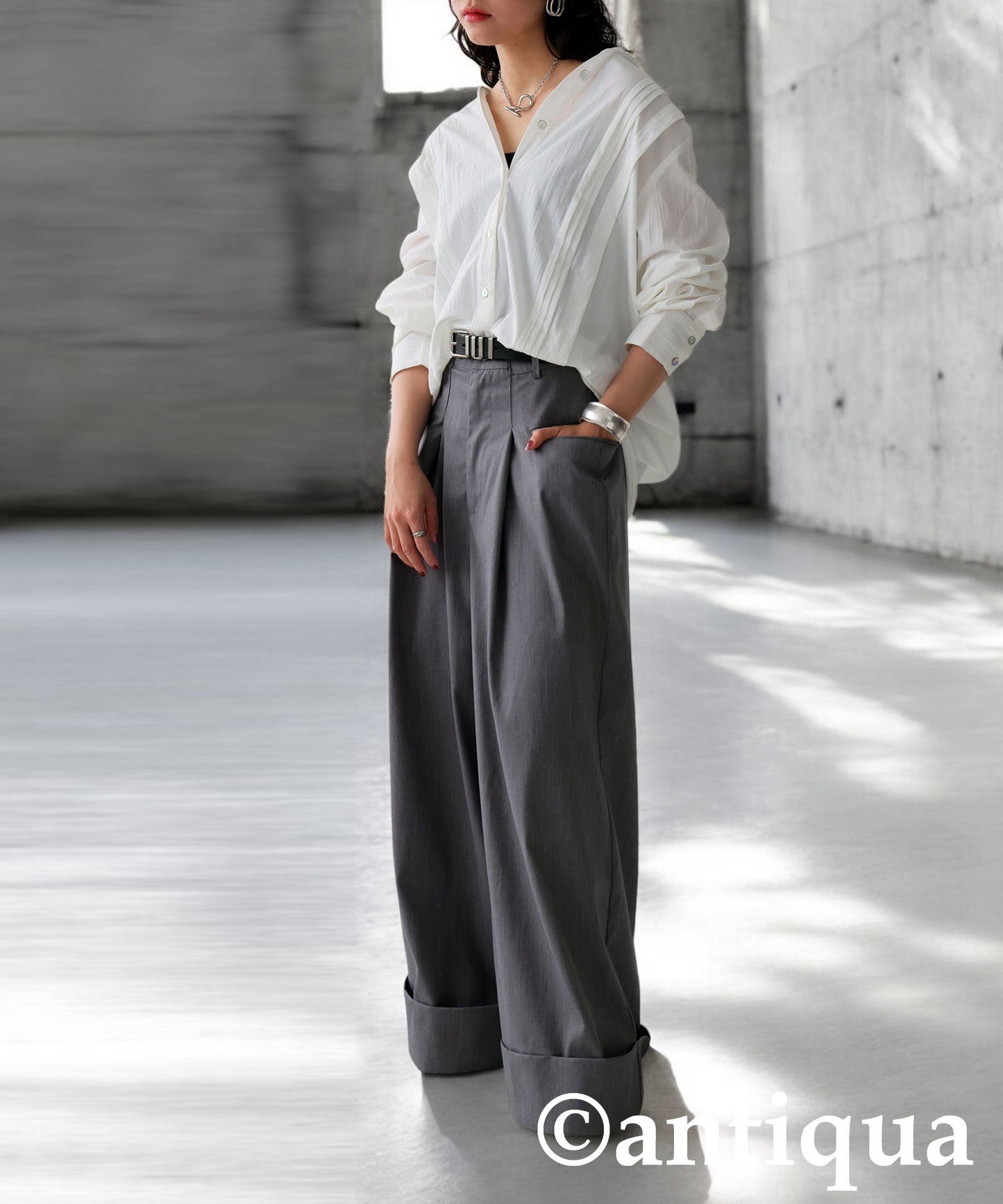 KYO Ladies V-Neck Tuck Shirt