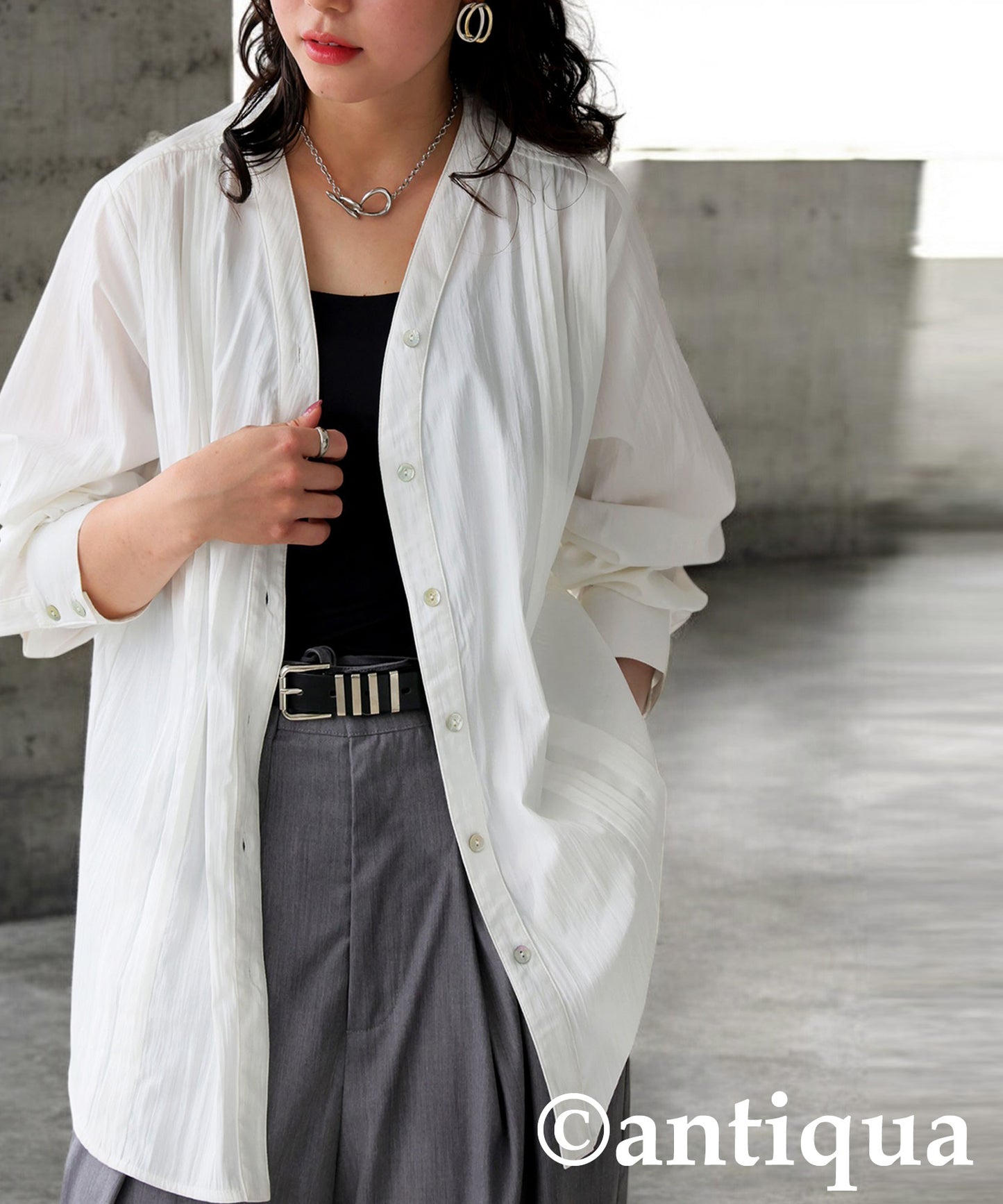 KYO Ladies V-Neck Tuck Shirt