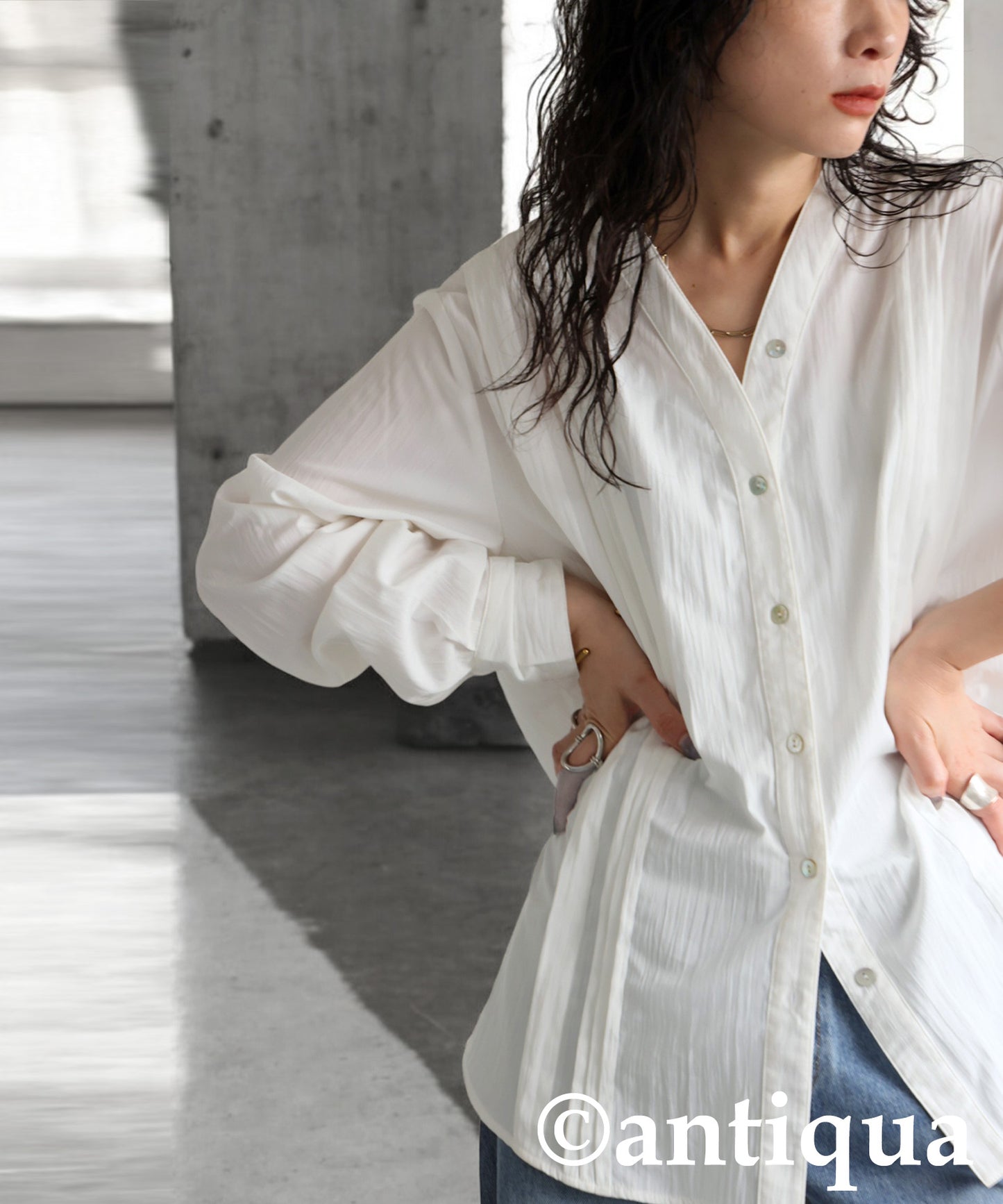 KYO Ladies V-Neck Tuck Shirt