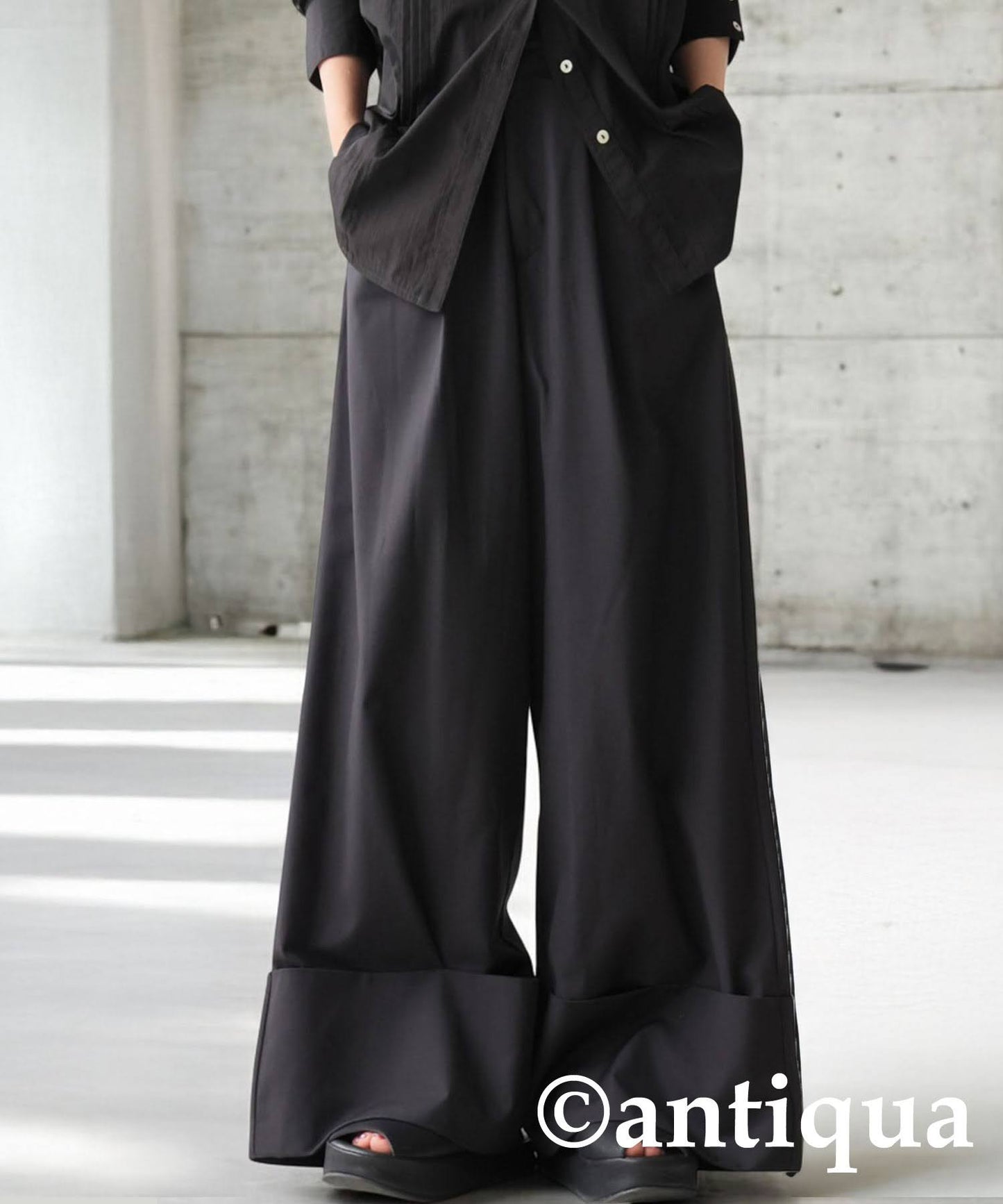 KYO Ladies Wide Tuck Design Pants