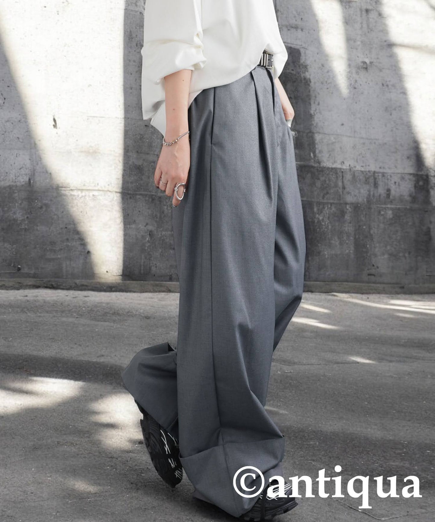 KYO Ladies Wide Tuck Design Pants