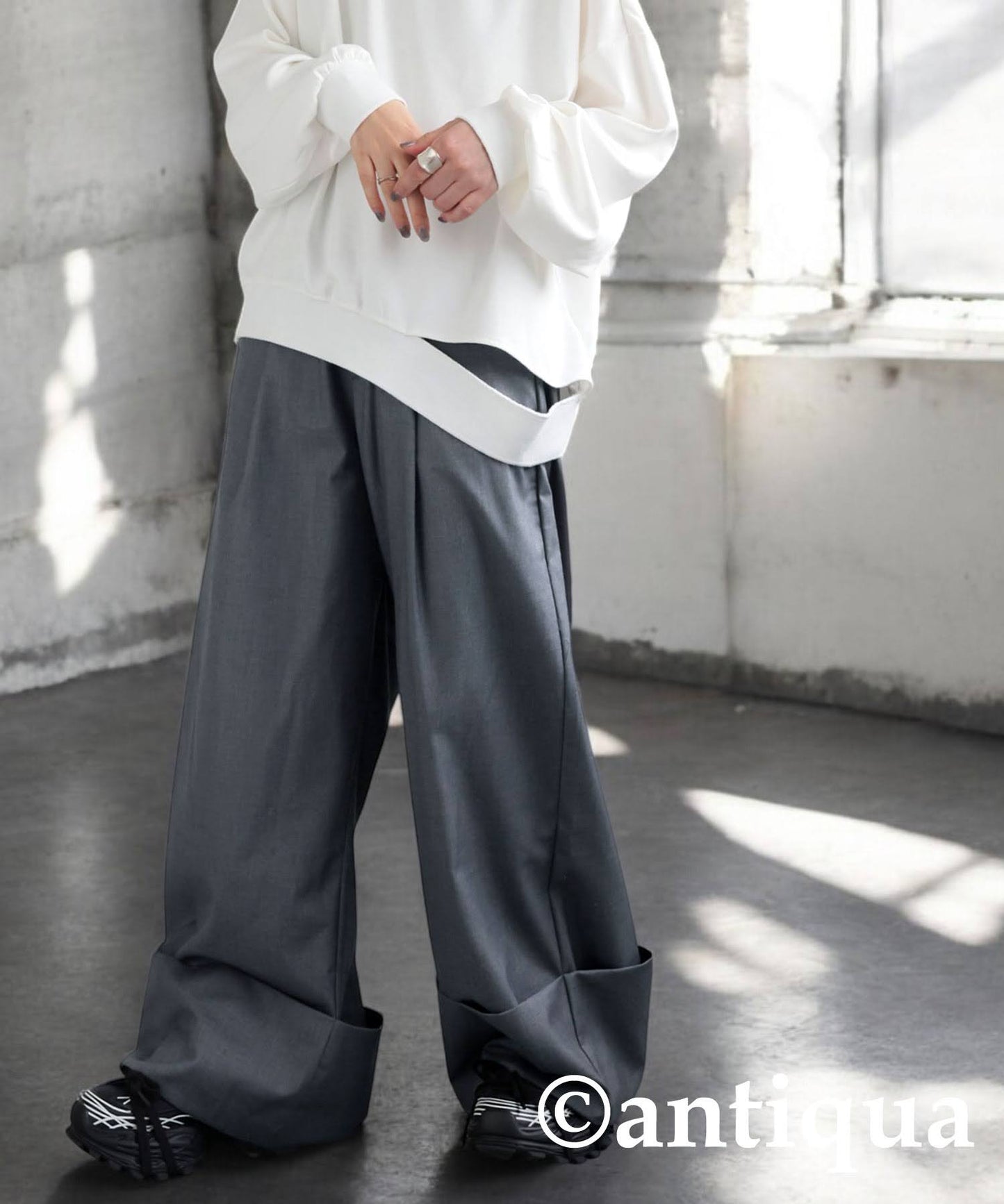 KYO Ladies Wide Tuck Design Pants