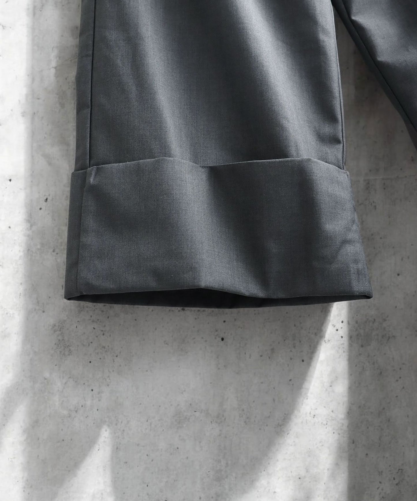 KYO Ladies Wide Tuck Design Pants