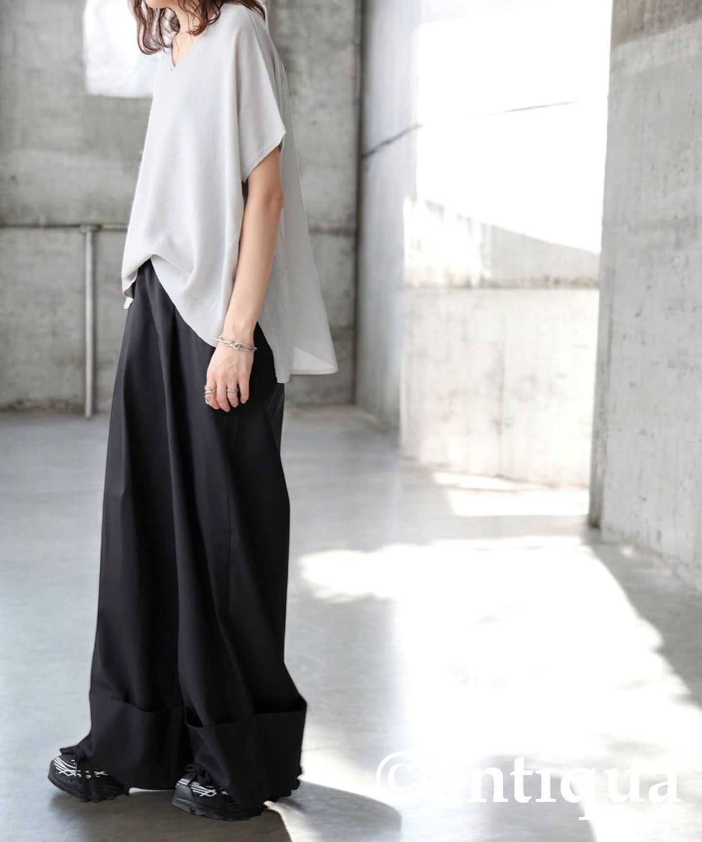 KYO Ladies Wide Tuck Design Pants