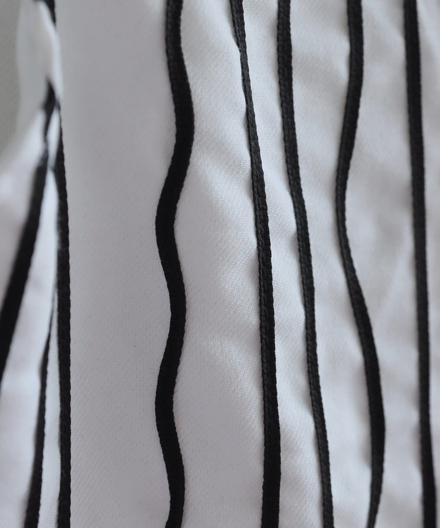 Embroidered Line Wide Pants Ladies