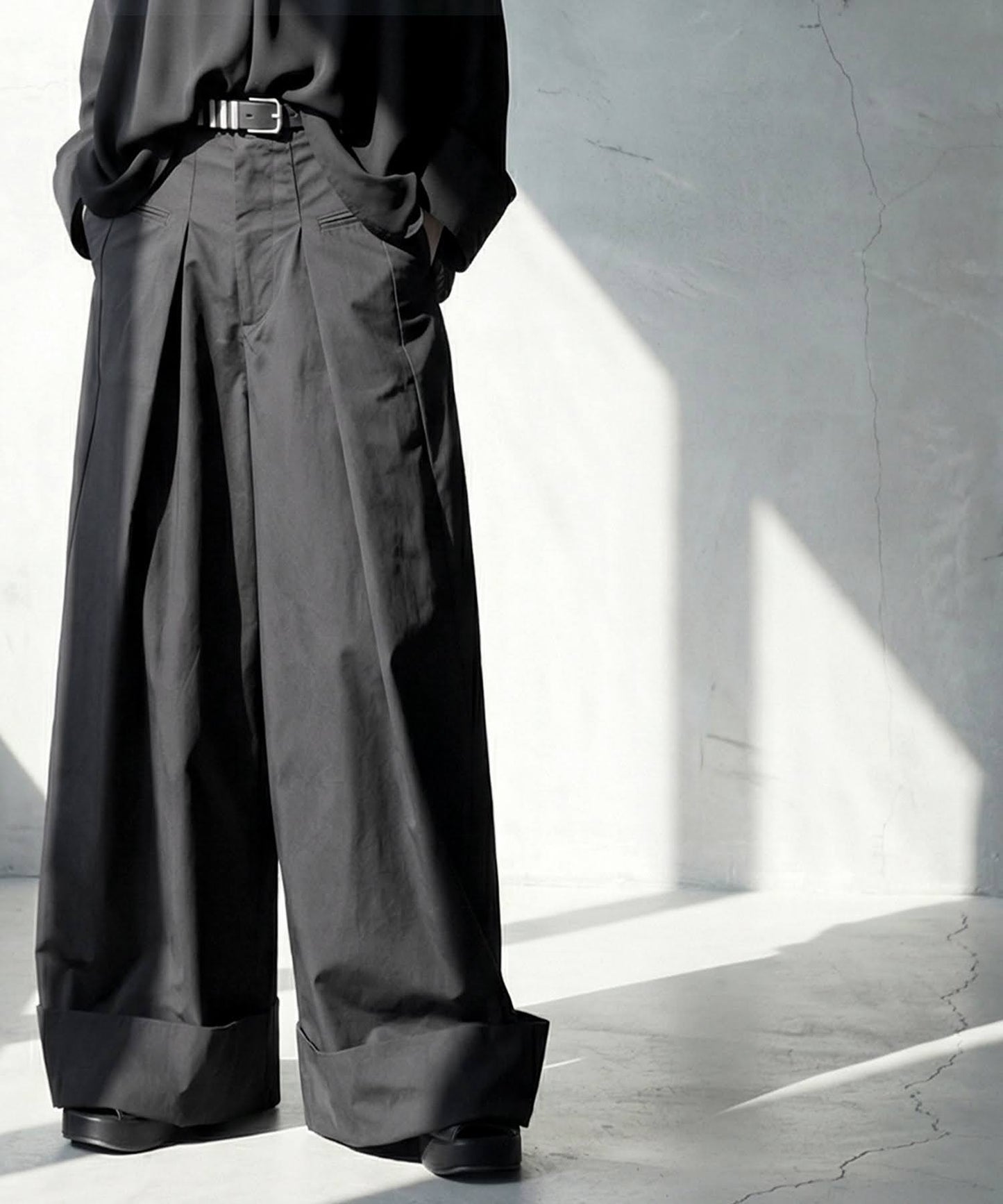 Tuck Wide Pants Ladies