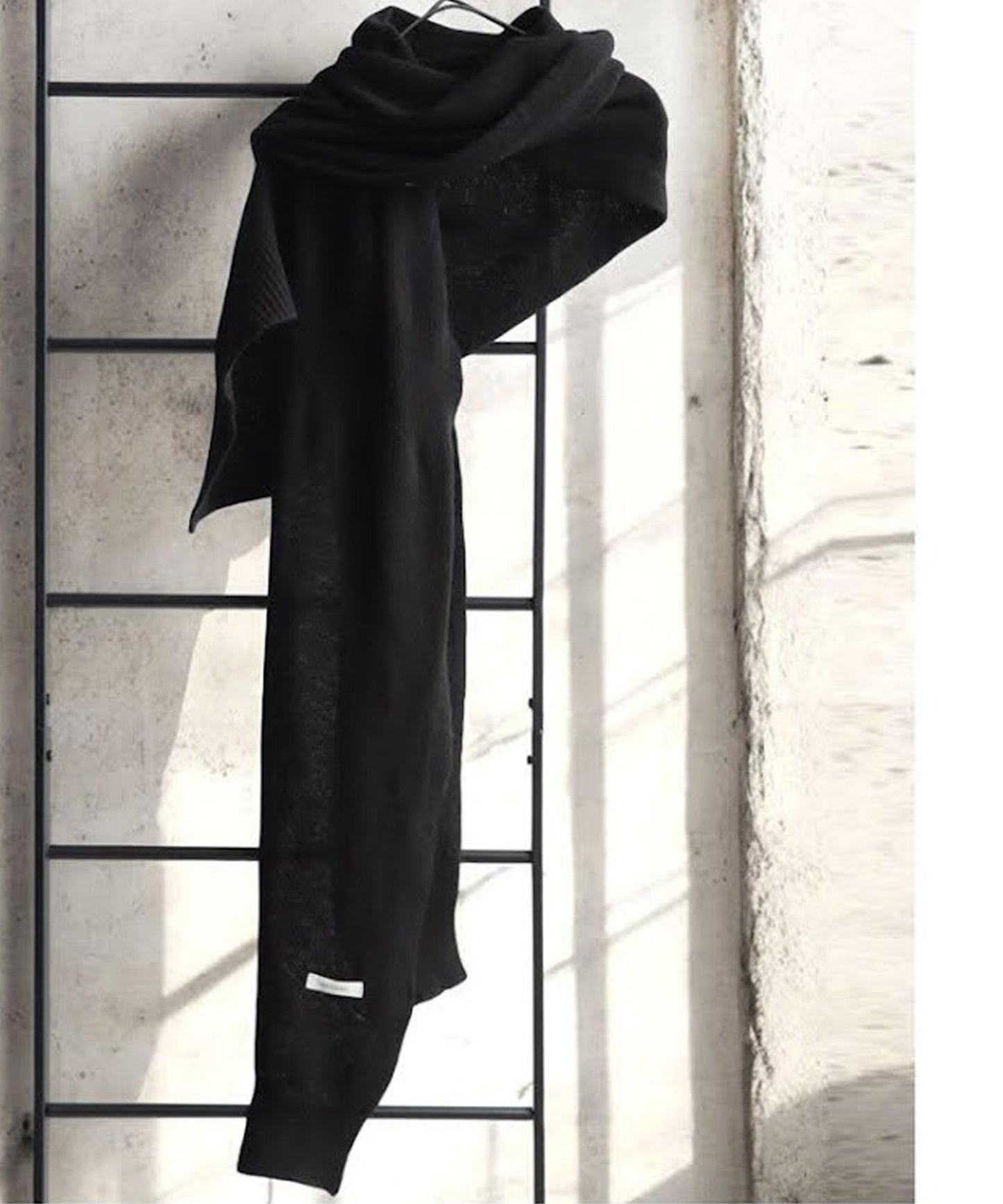 Deformed Design Scarf Ladies