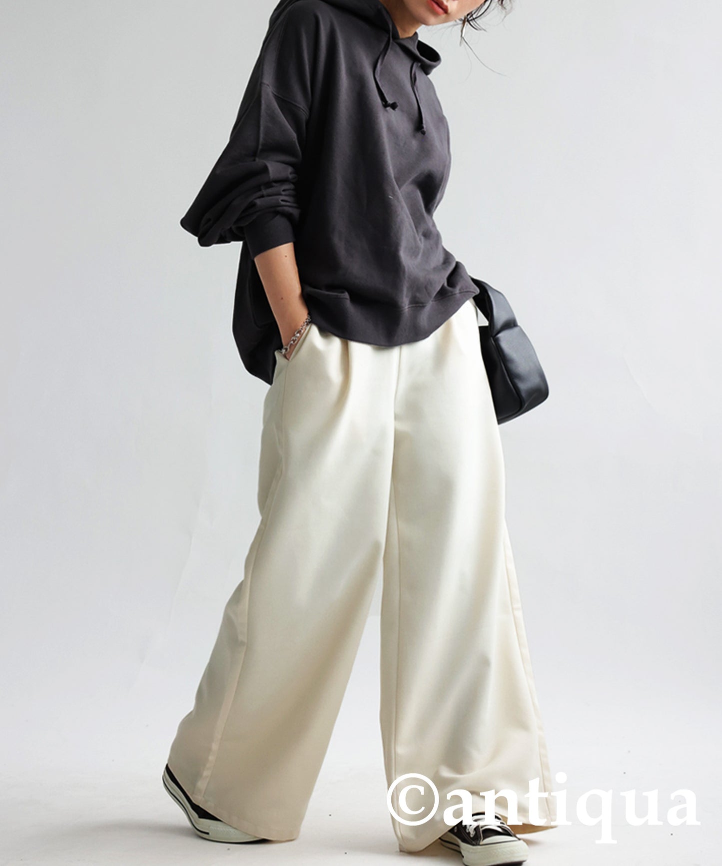 Tuck wide pants Ladies