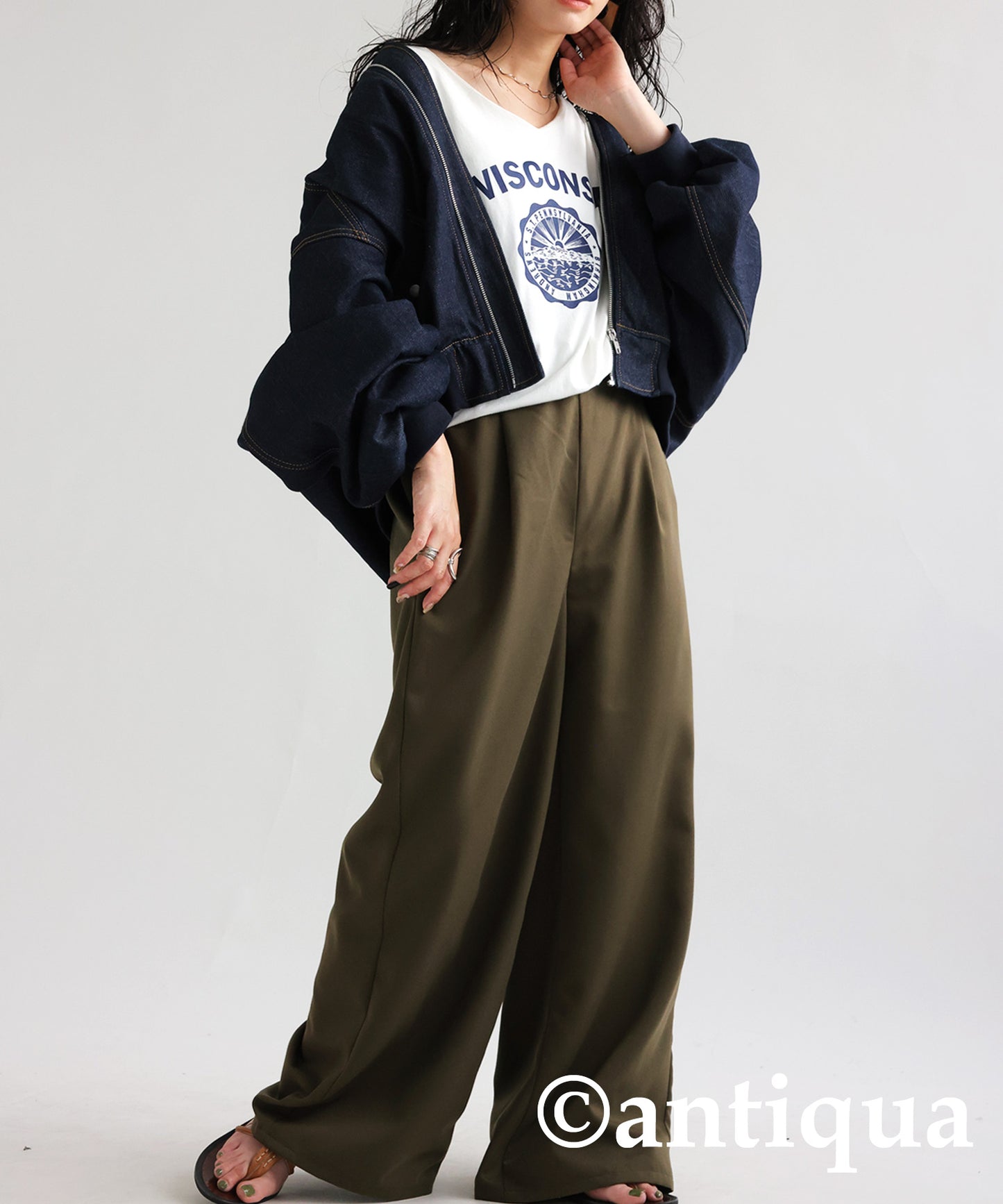 Tuck wide pants Ladies