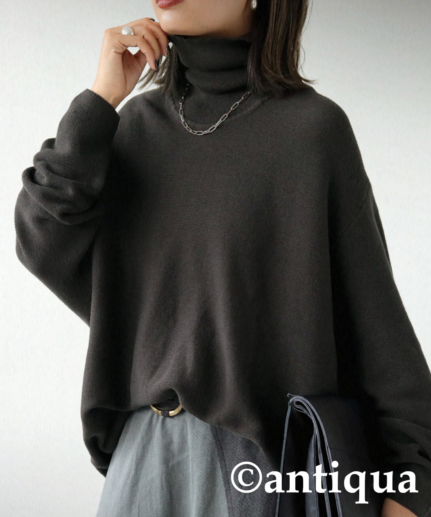 Ladies turtleneck sweater Cocoon shapes