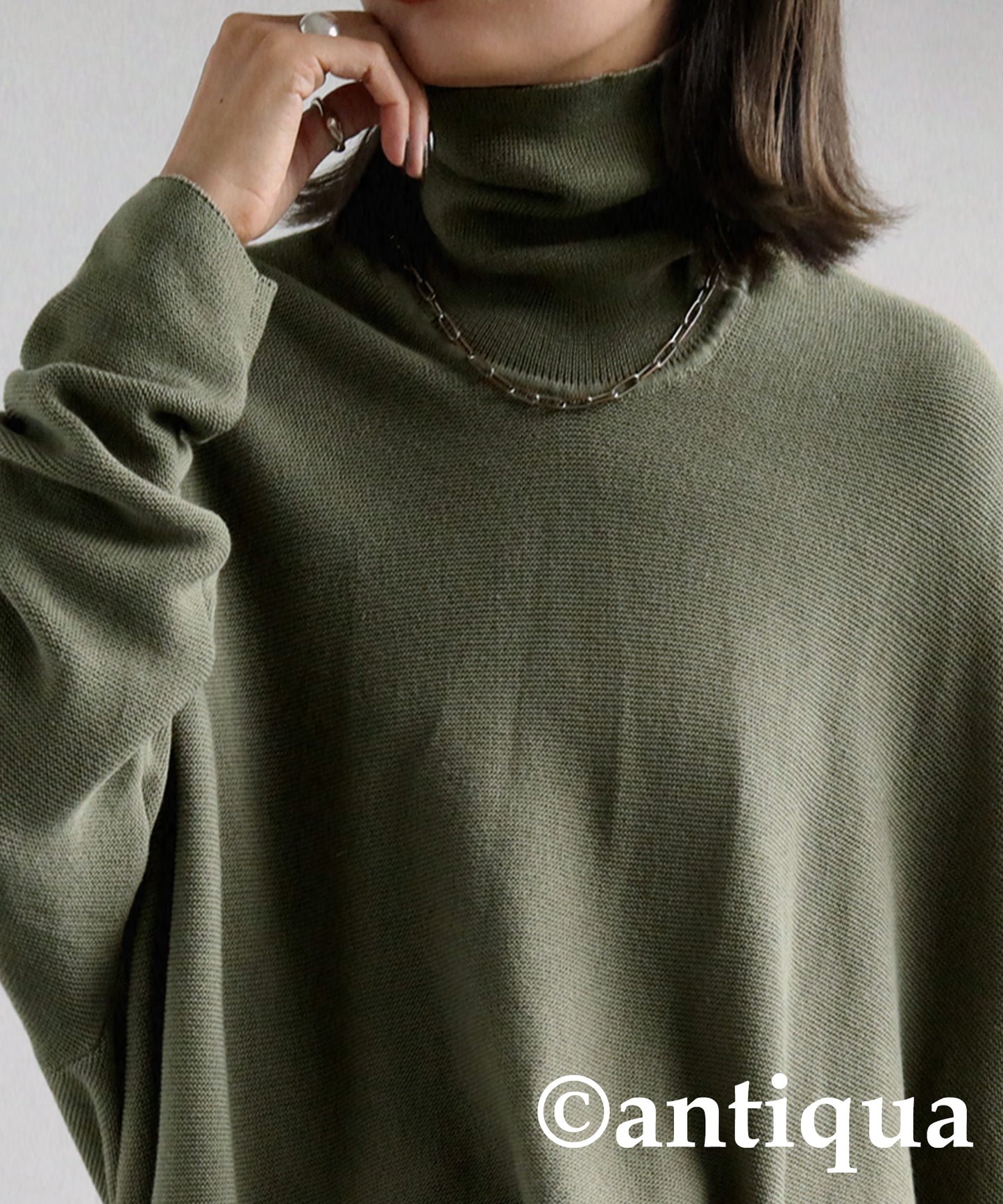 Ladies turtleneck sweater Cocoon shapes