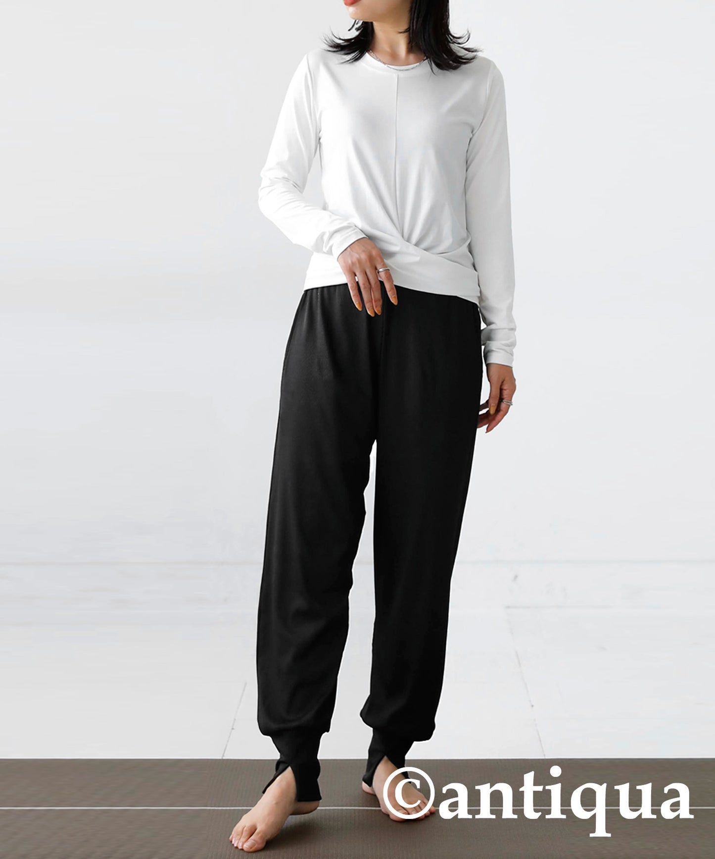 Hem slit rib pants Ladies